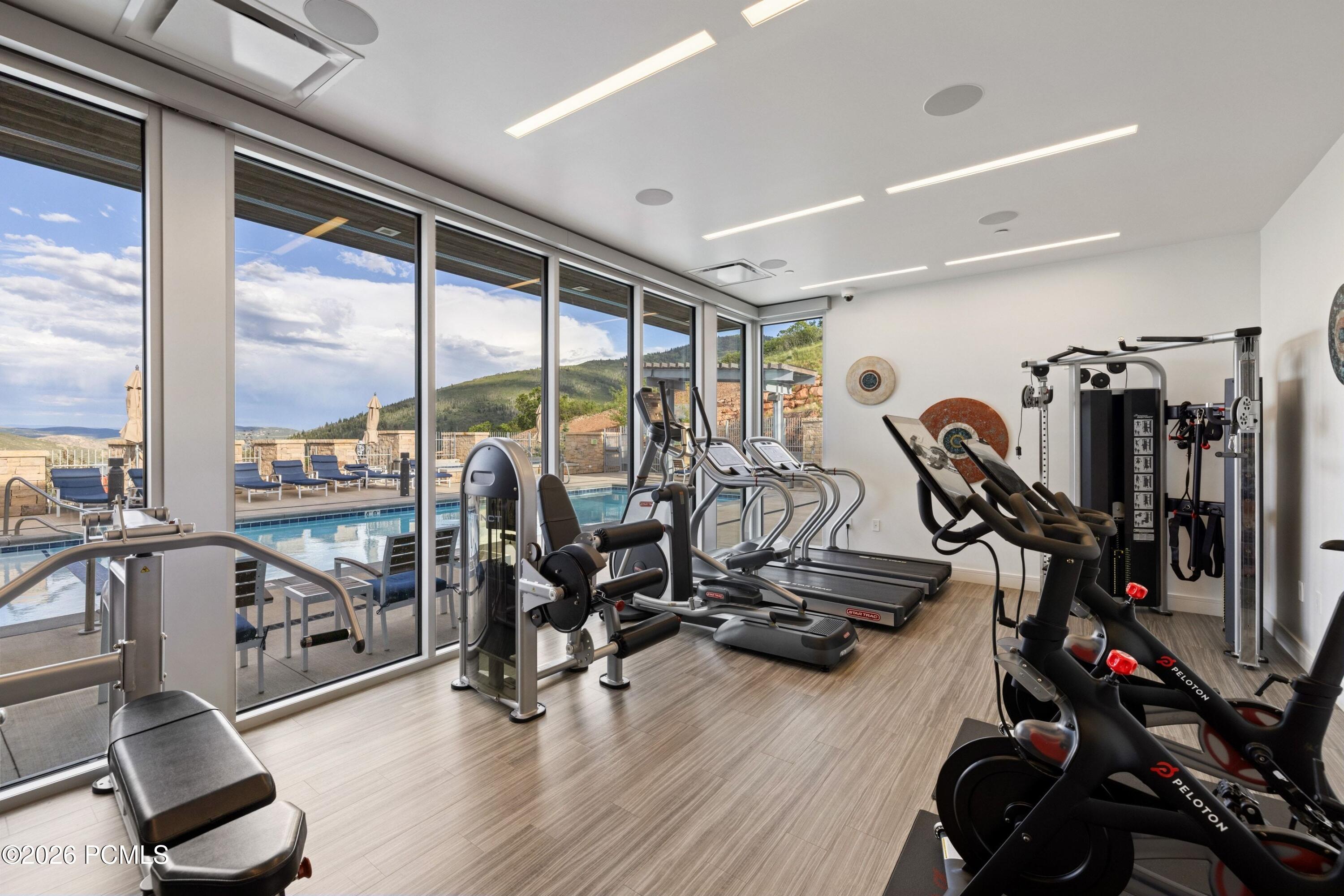 2752 W High Mountain Road 306
