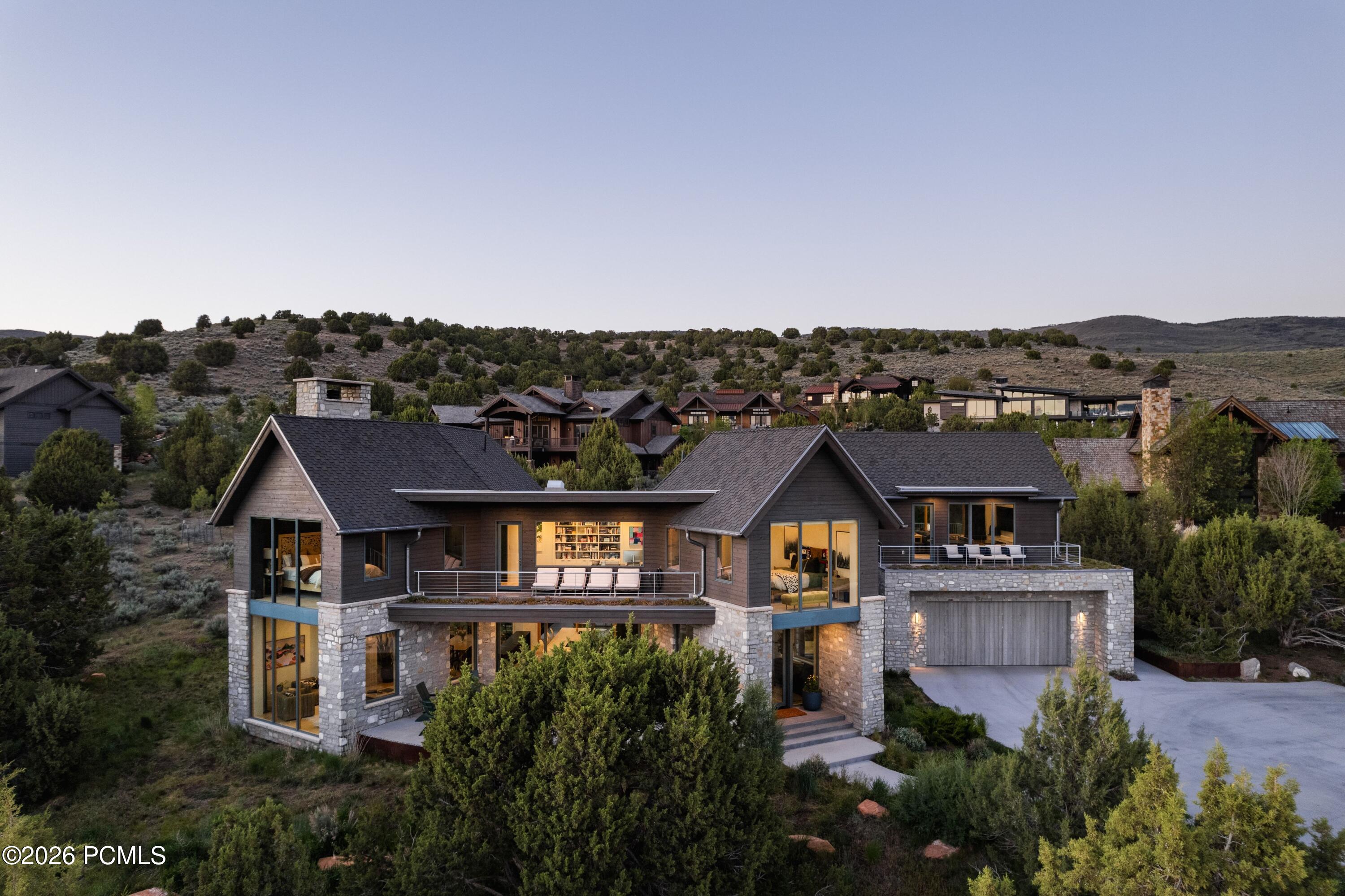 3125 E Horse Mountain Circle