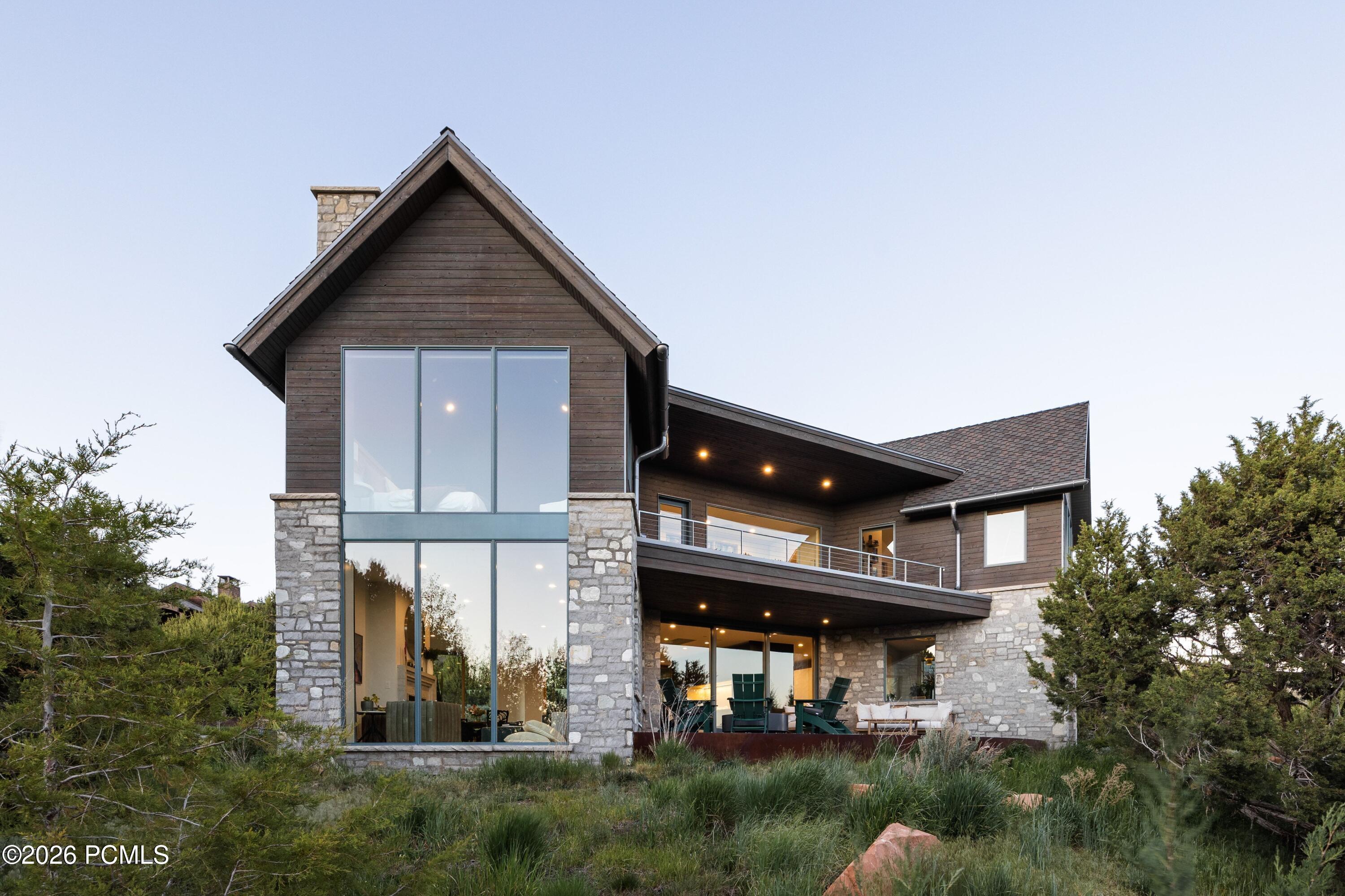 3125 E Horse Mountain Circle