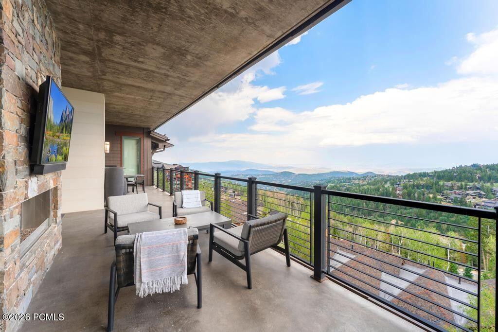8680 Empire Club Drive 13