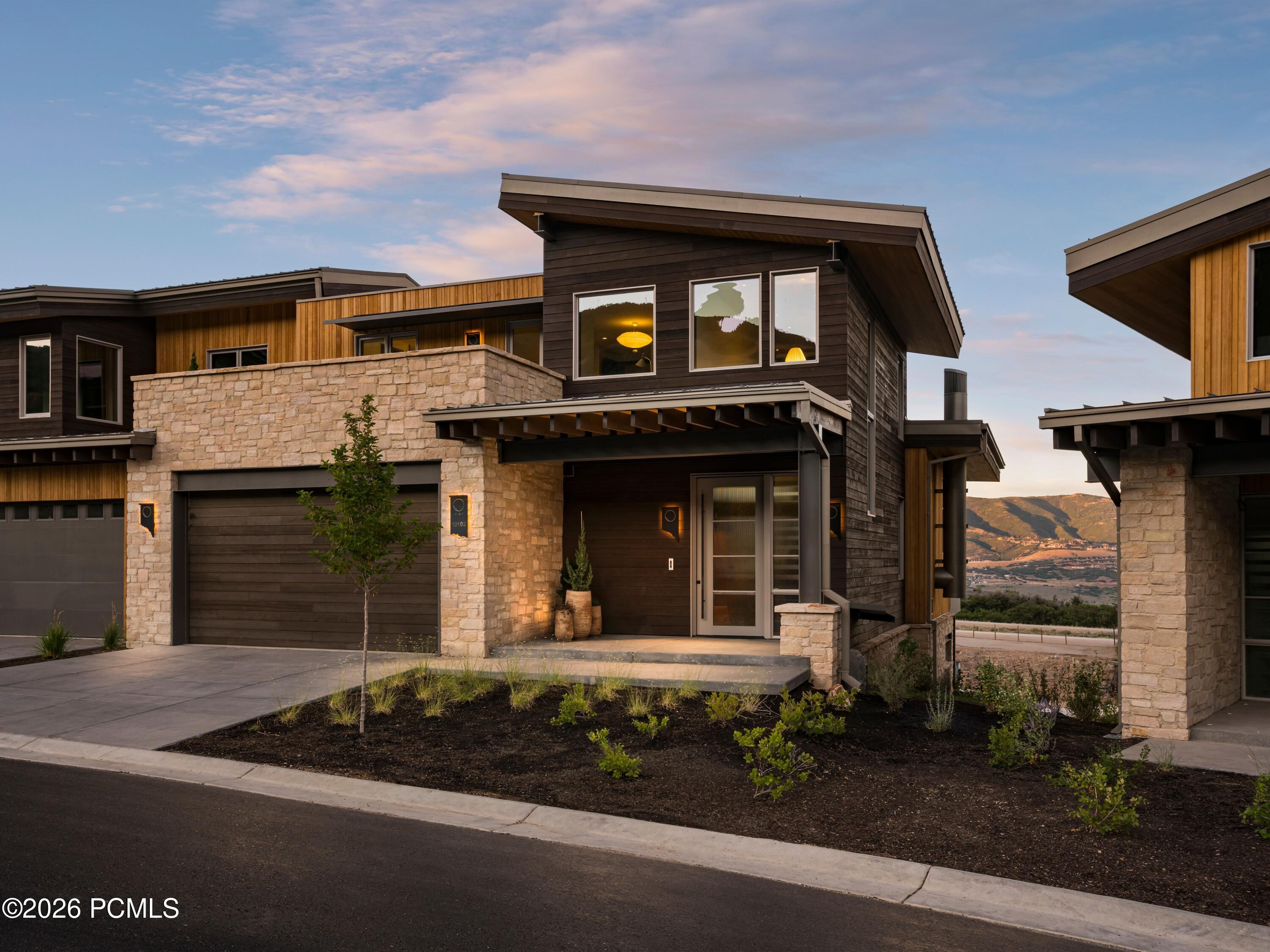 10102 N Drommen Court