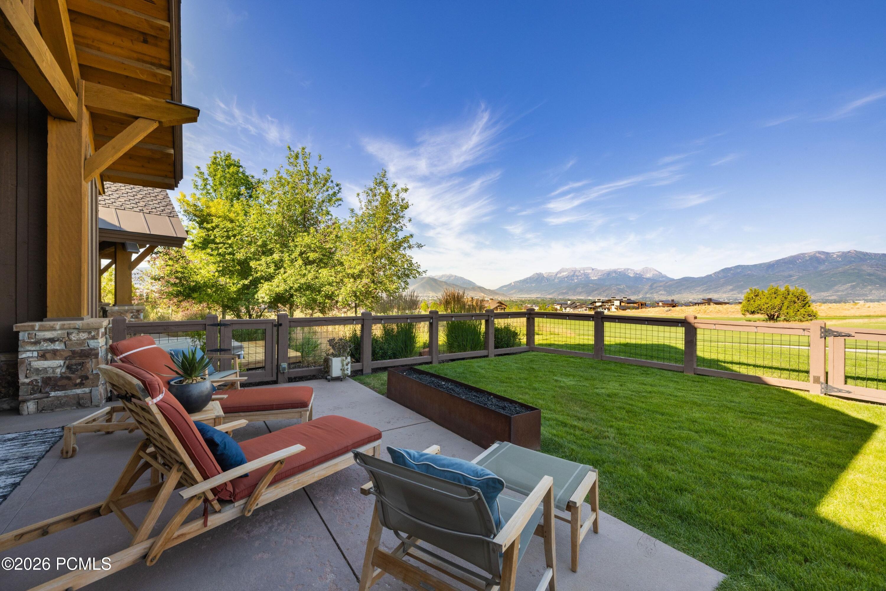 955 N Chimney Rock Road