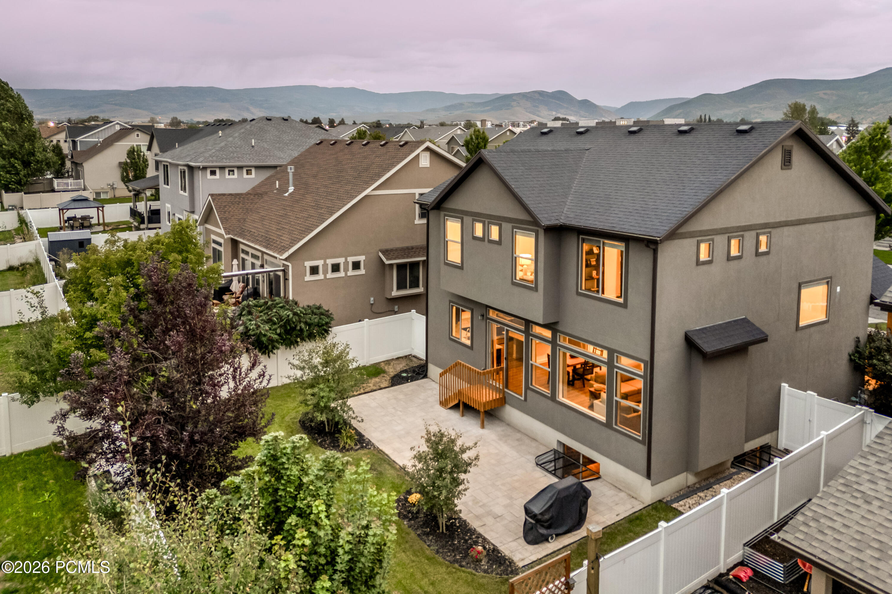 432 W Meadow Walk Drive