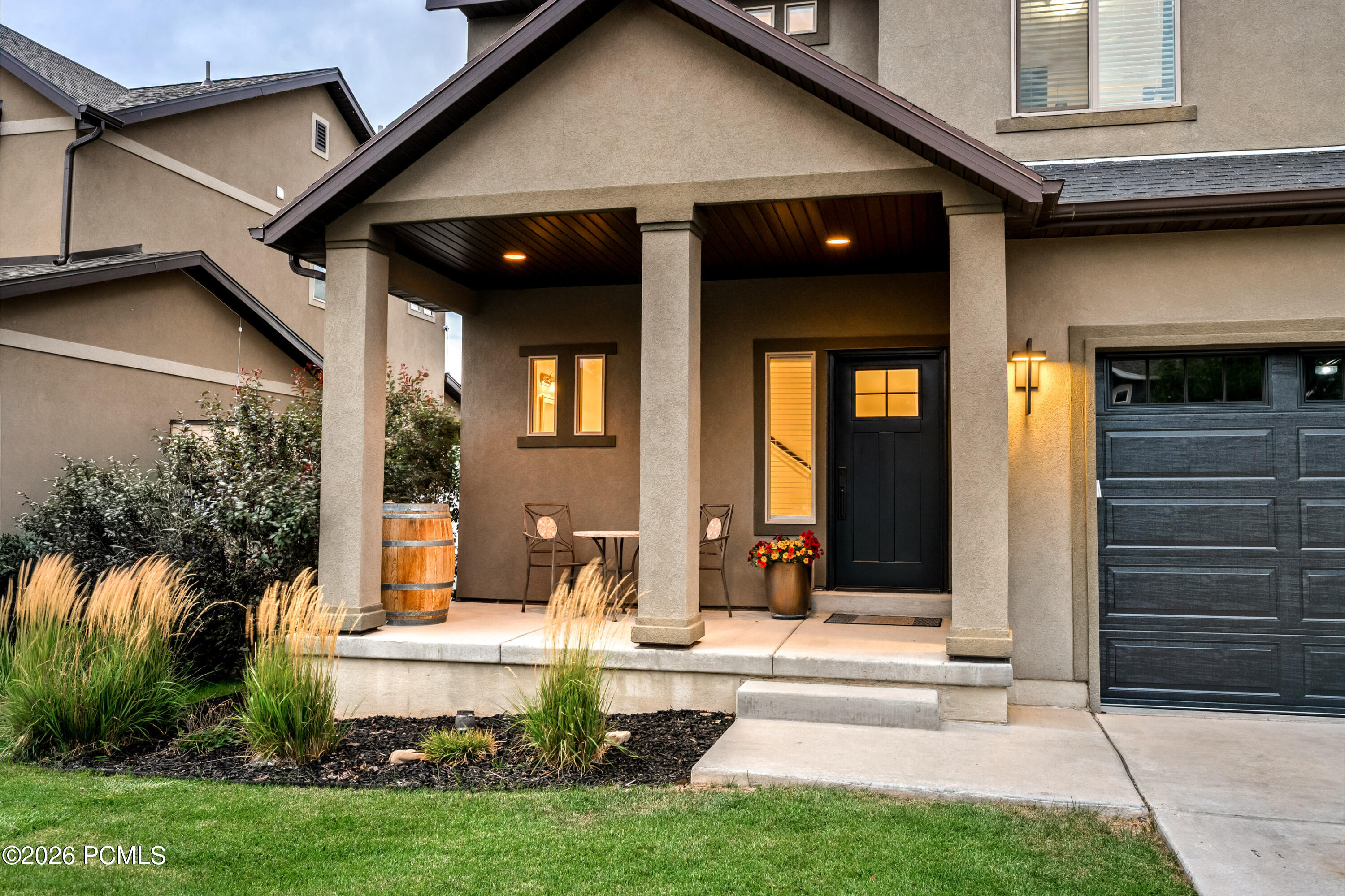 432 W Meadow Walk Drive