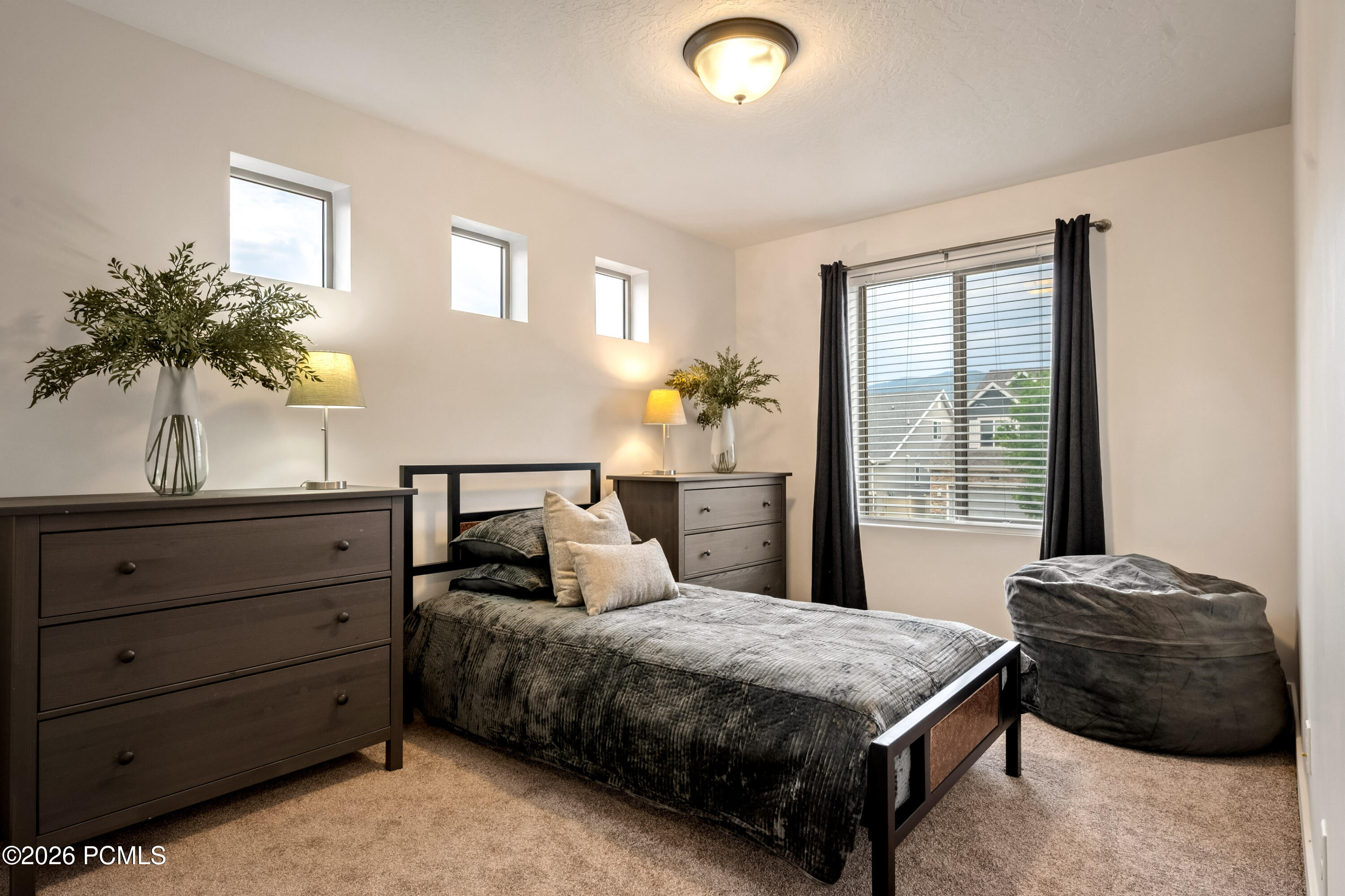 432 W Meadow Walk Drive