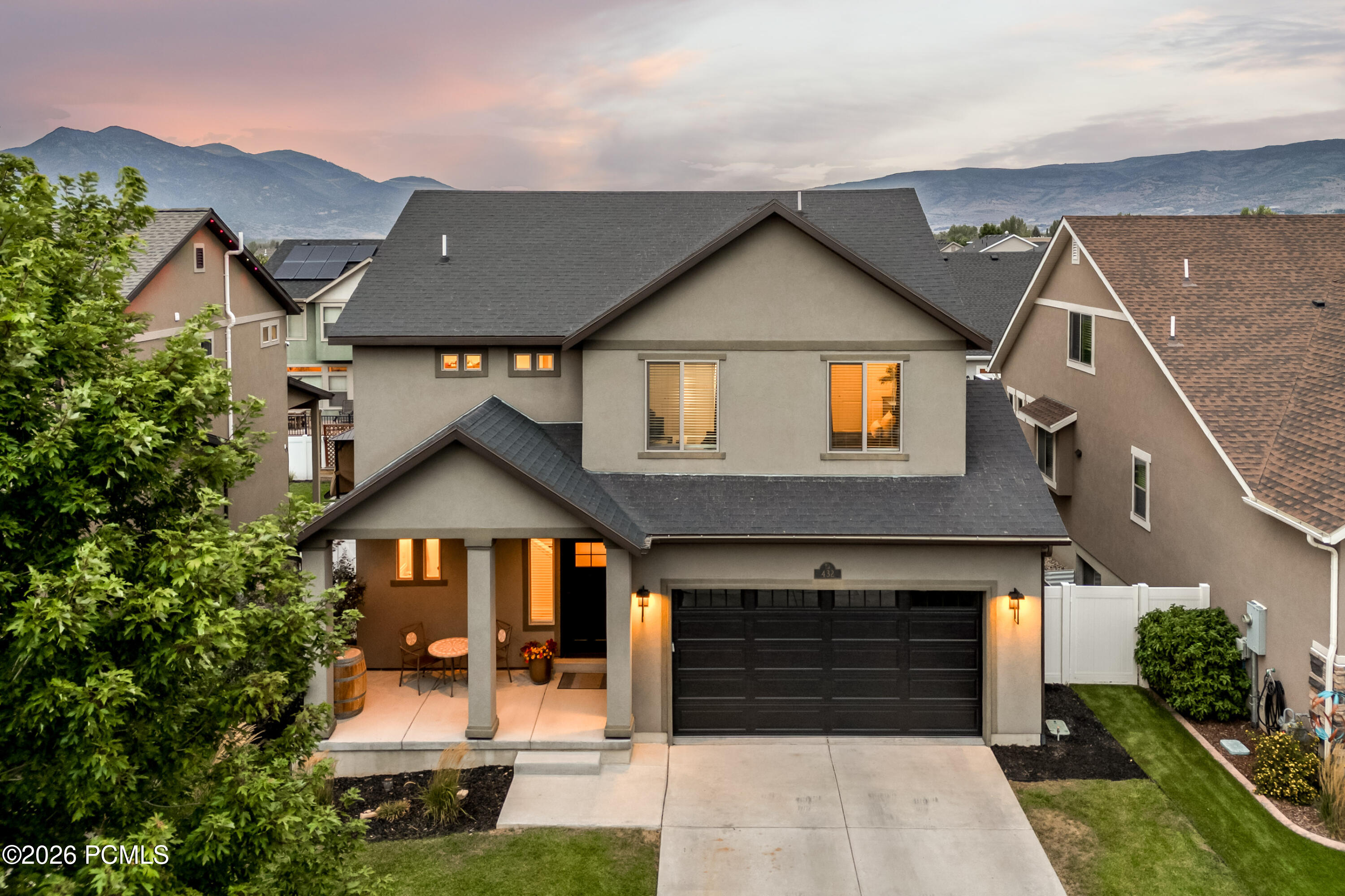 432 W Meadow Walk Drive
