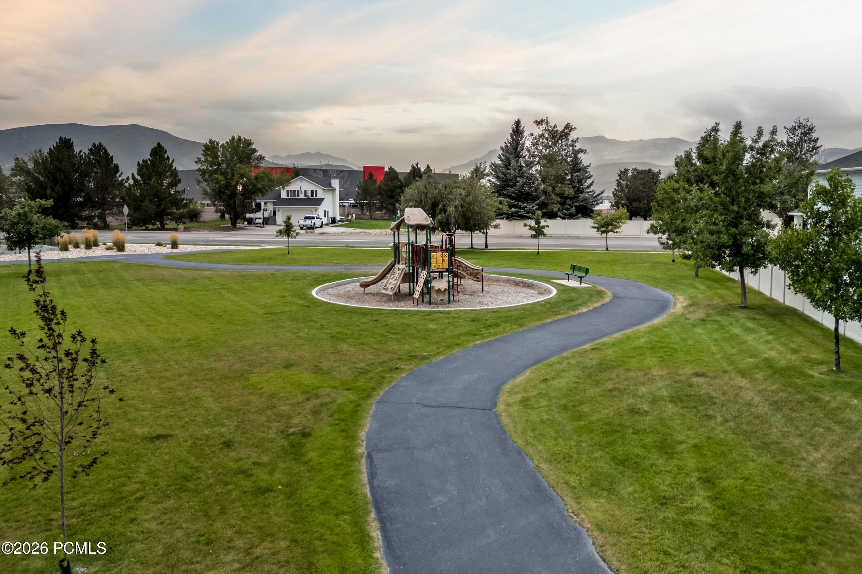 432 W Meadow Walk Drive