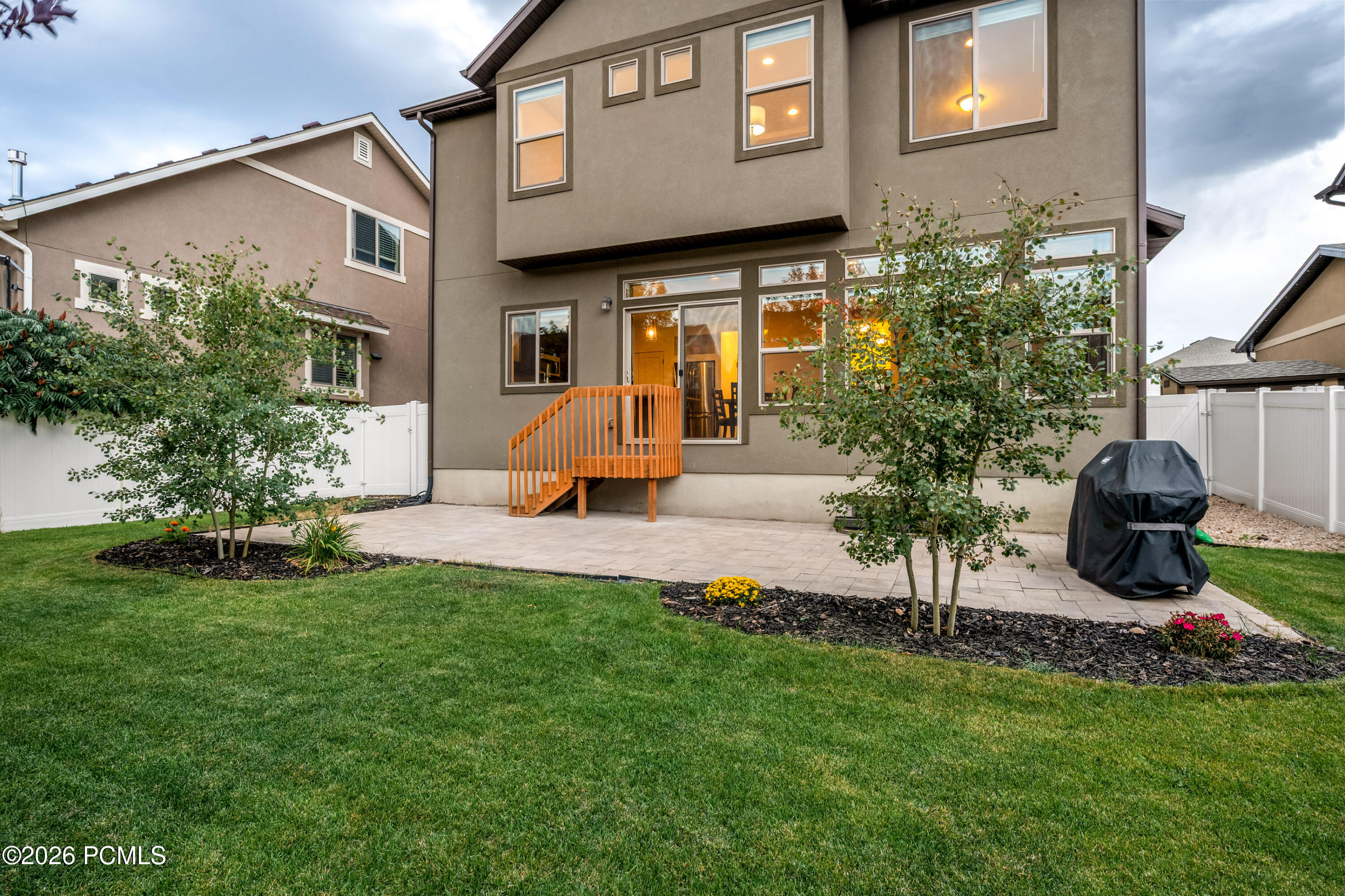 432 W Meadow Walk Drive