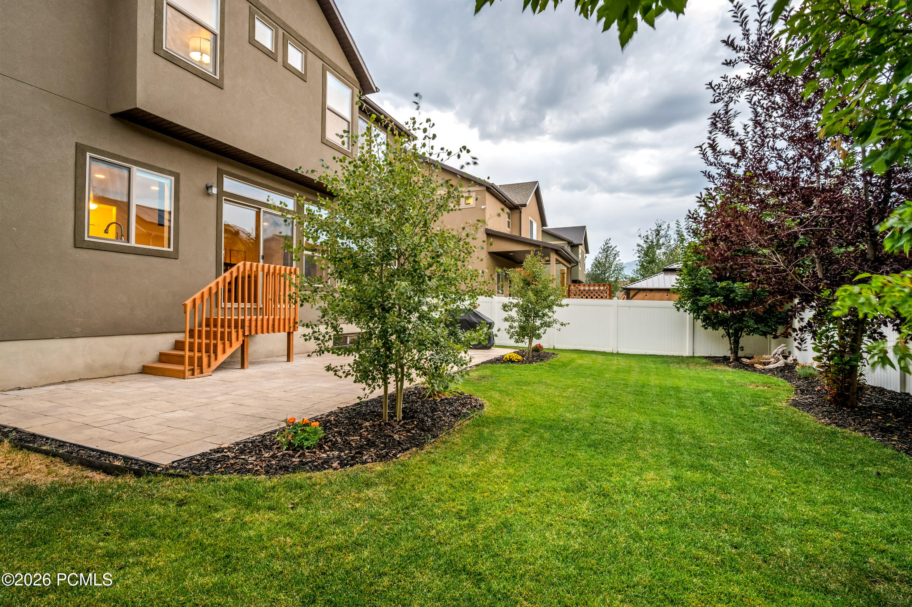 432 W Meadow Walk Drive