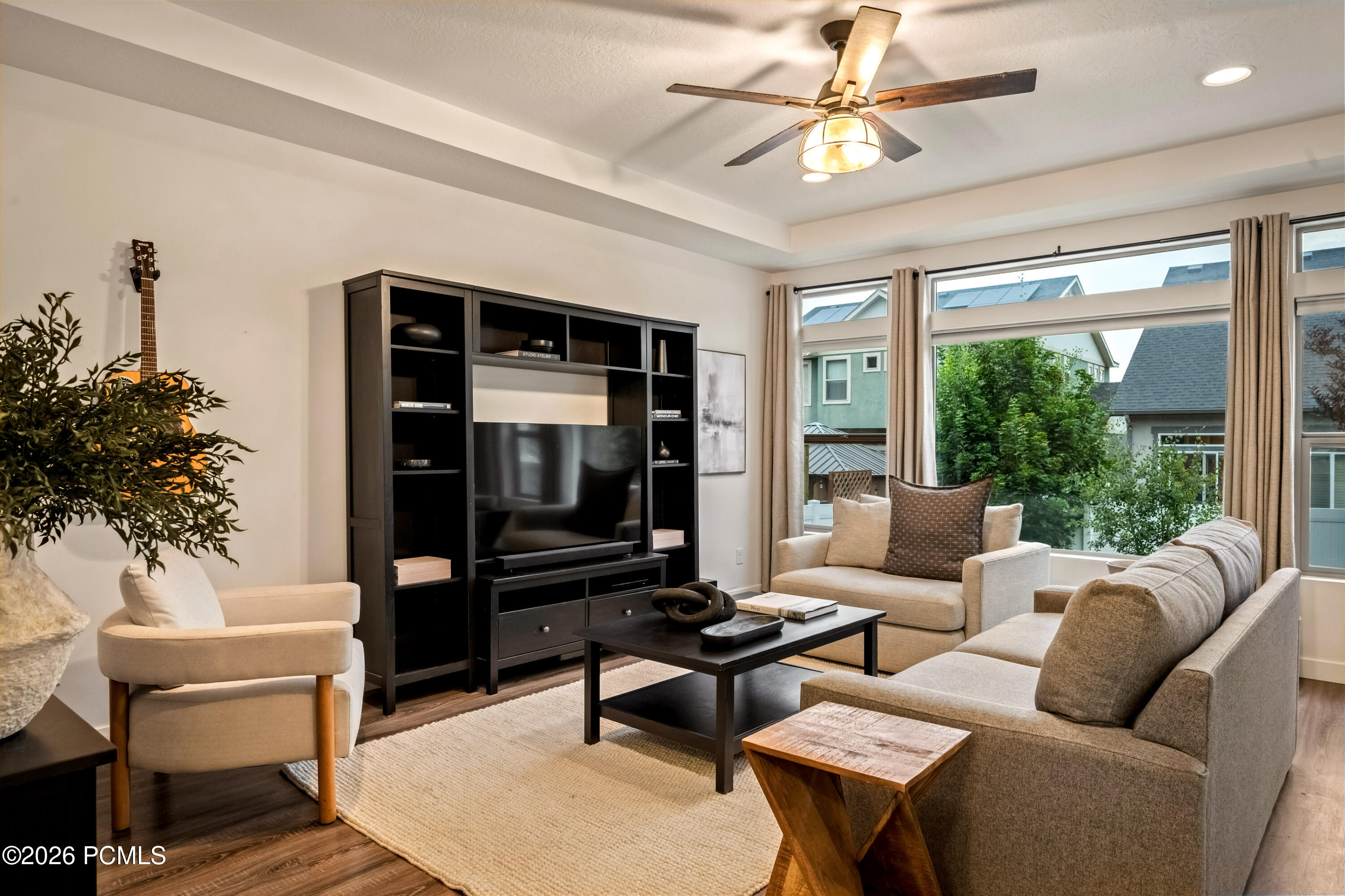 432 W Meadow Walk Drive