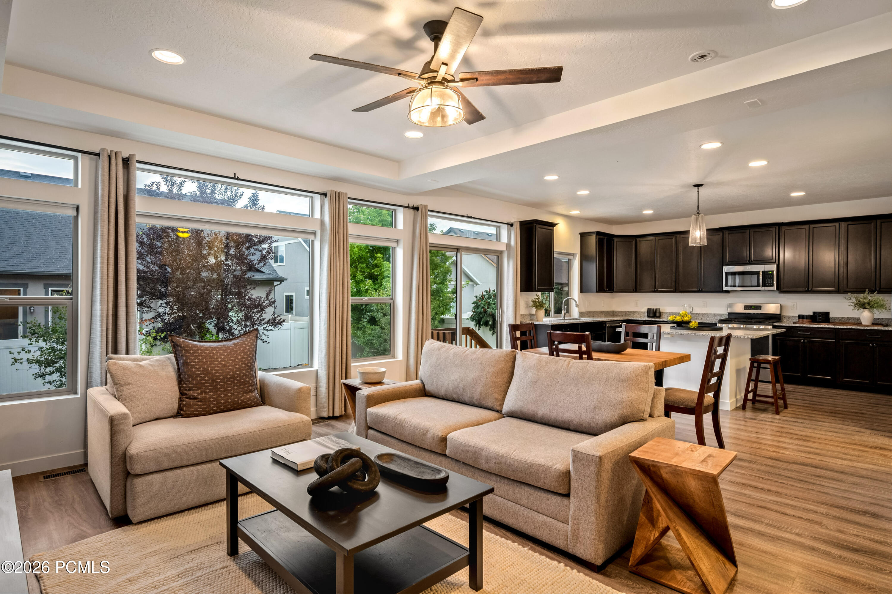 432 W Meadow Walk Drive