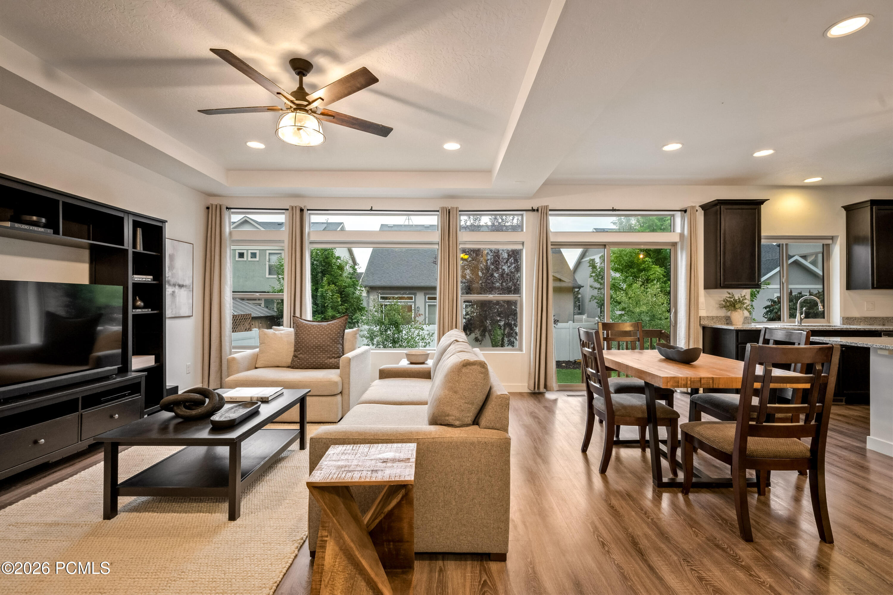 432 W Meadow Walk Drive