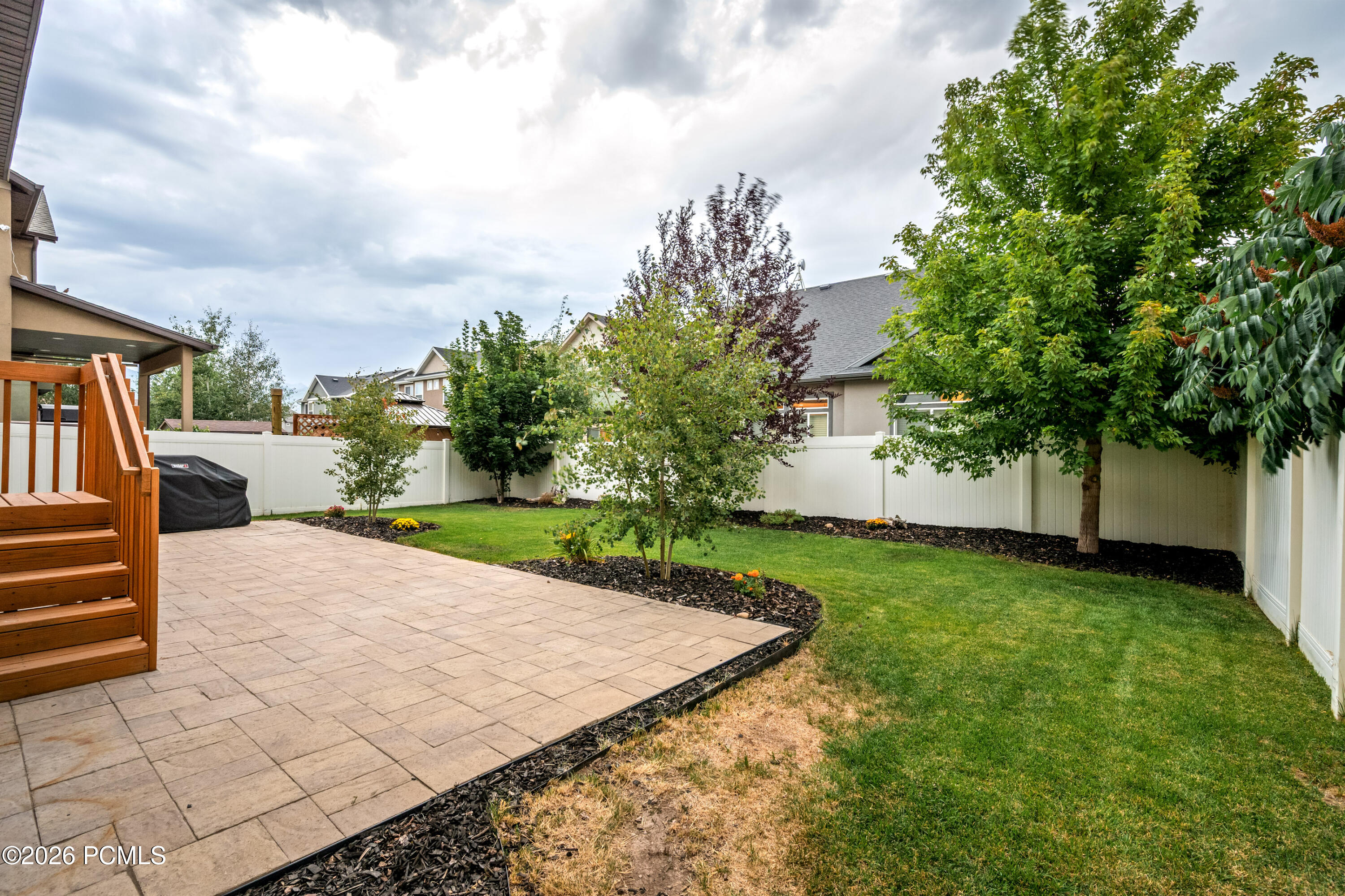 432 W Meadow Walk Drive