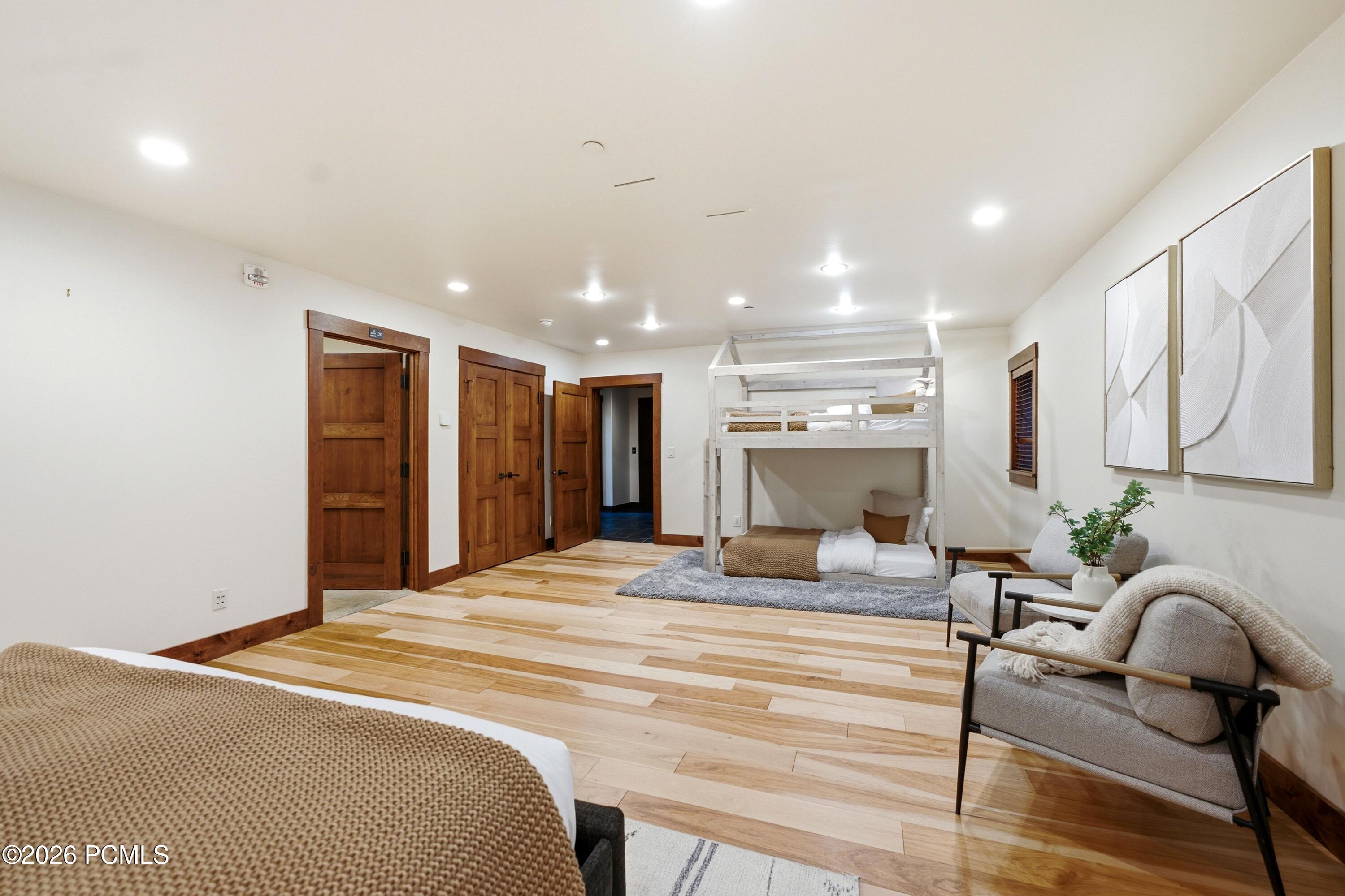 801 Park Avenue
