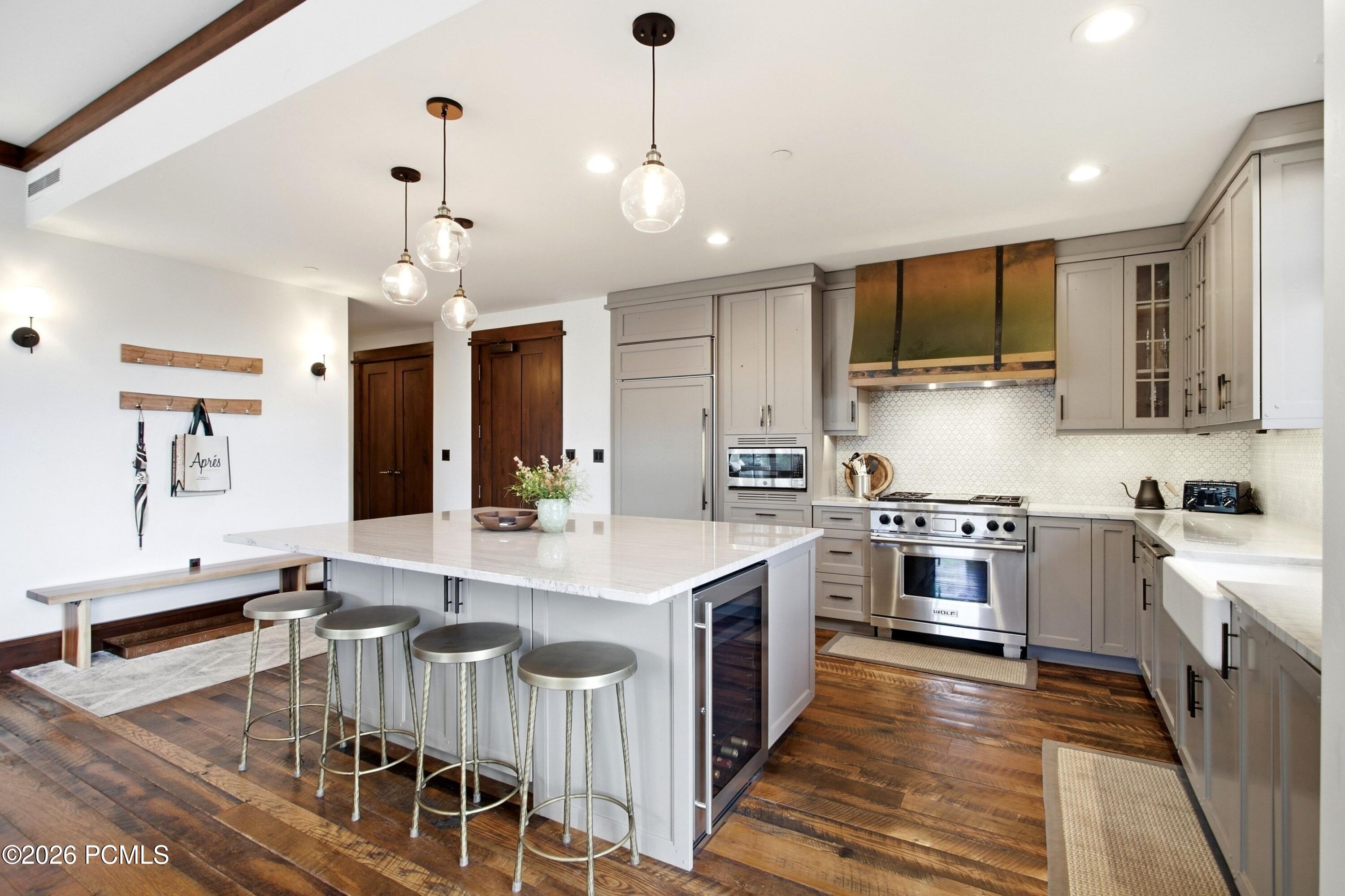 8886 Empire Club Drive 208