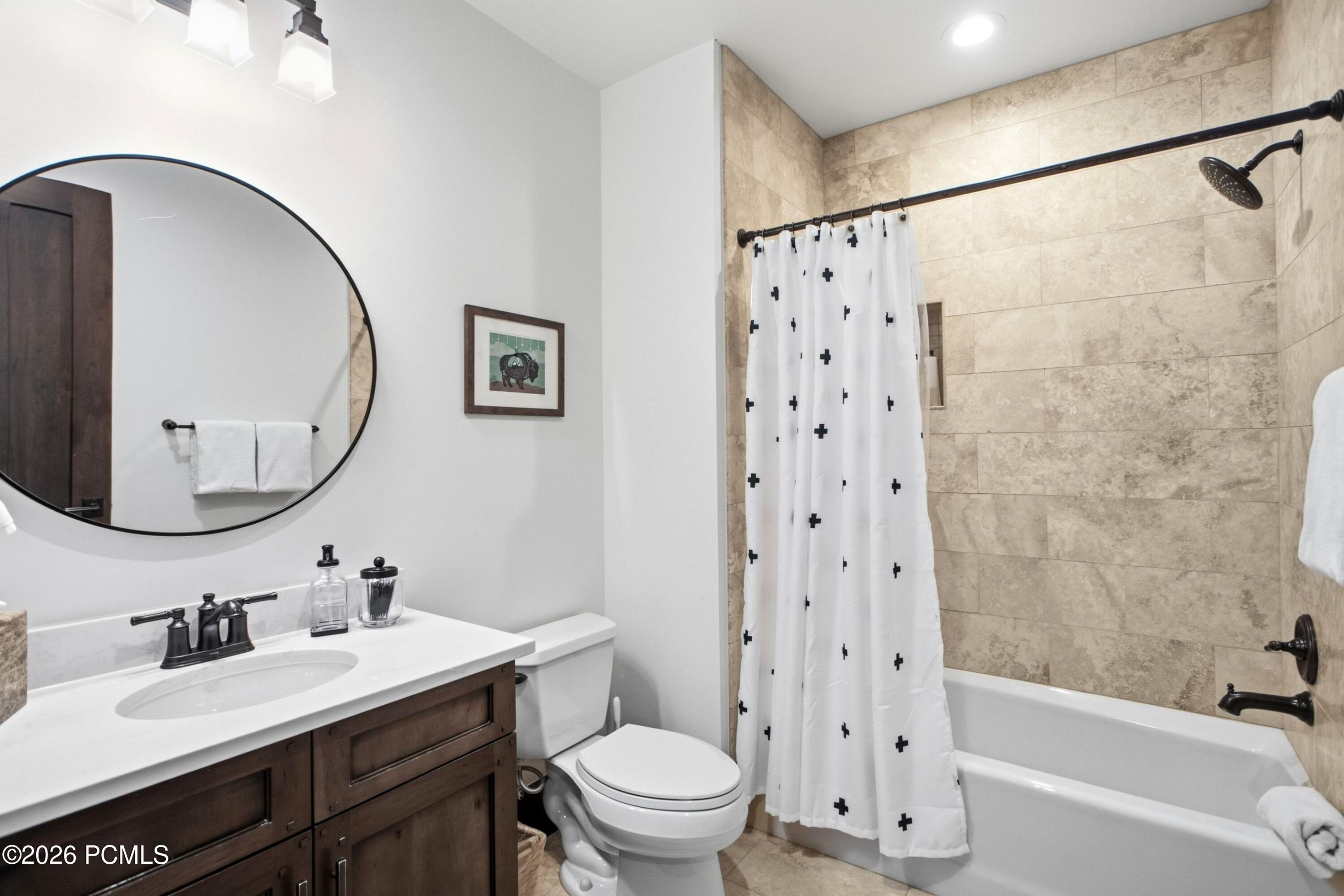 8886 Empire Club Drive 208