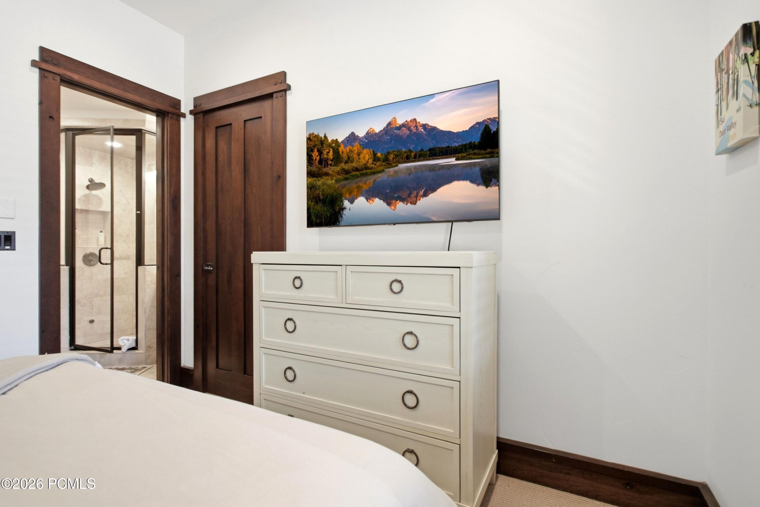 8886 Empire Club Drive 208