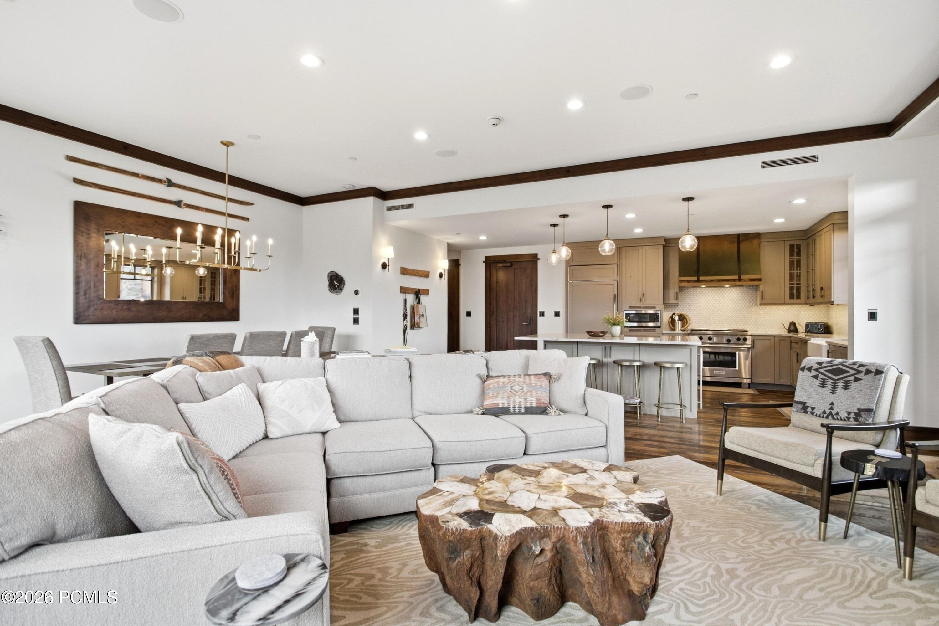 8886 Empire Club Drive 208