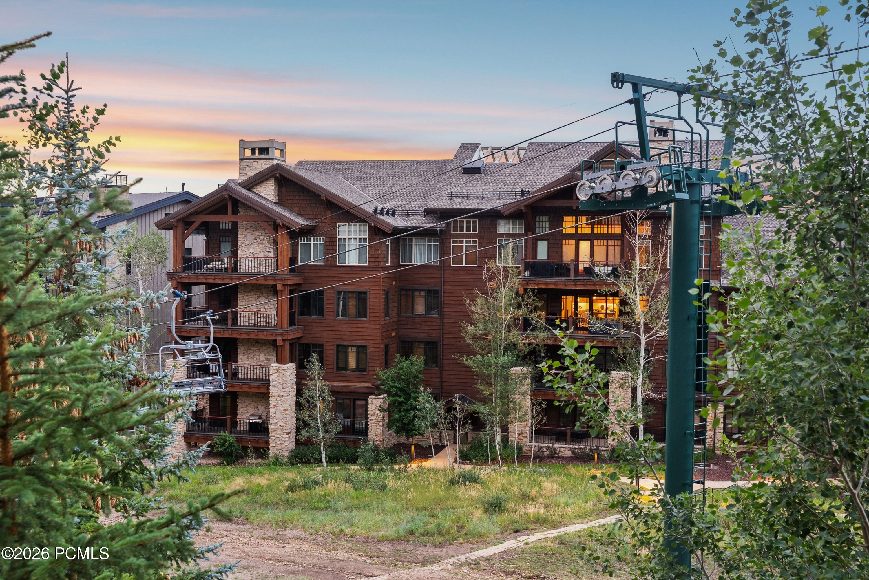 8886 Empire Club Drive 208