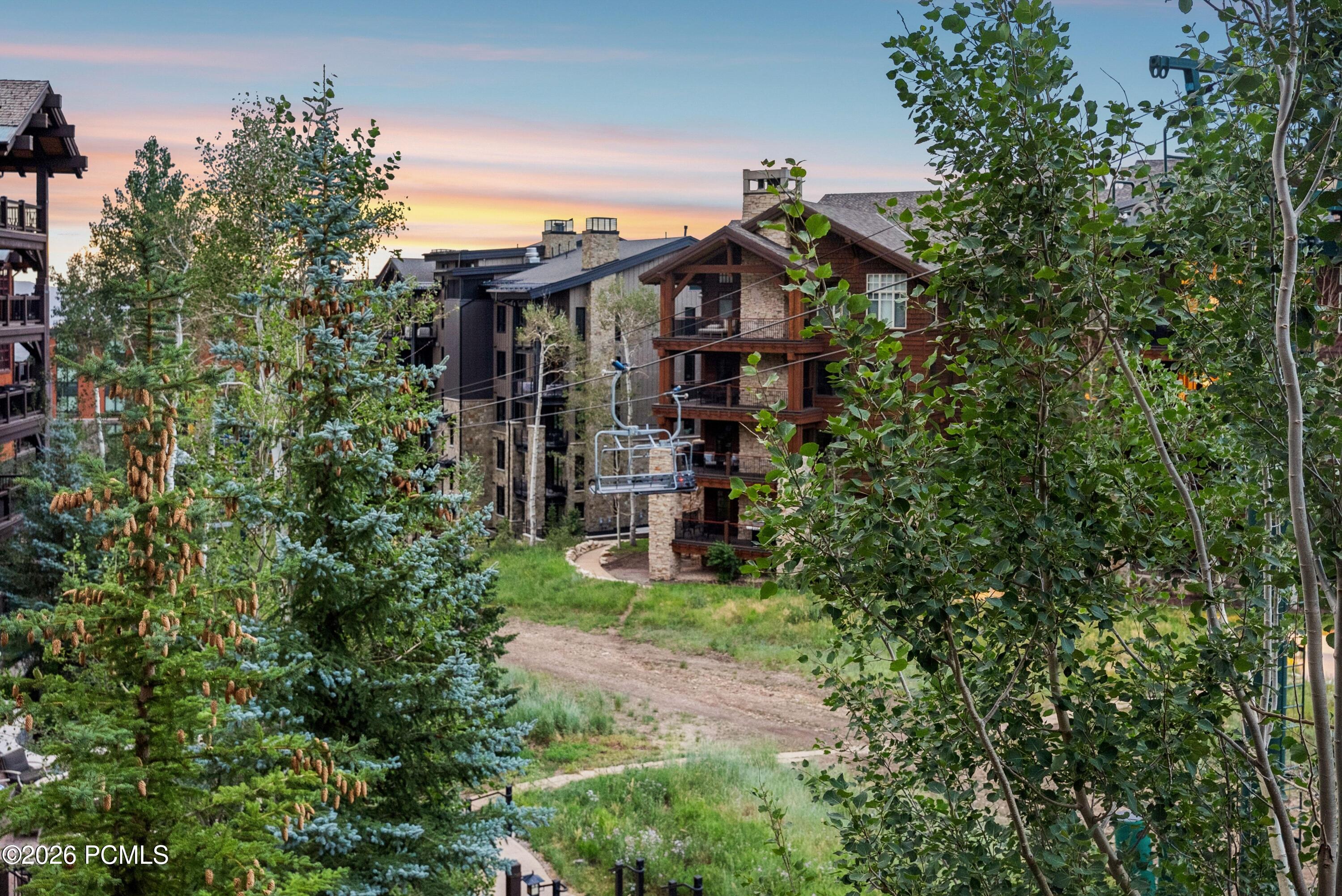 8886 Empire Club Drive 208