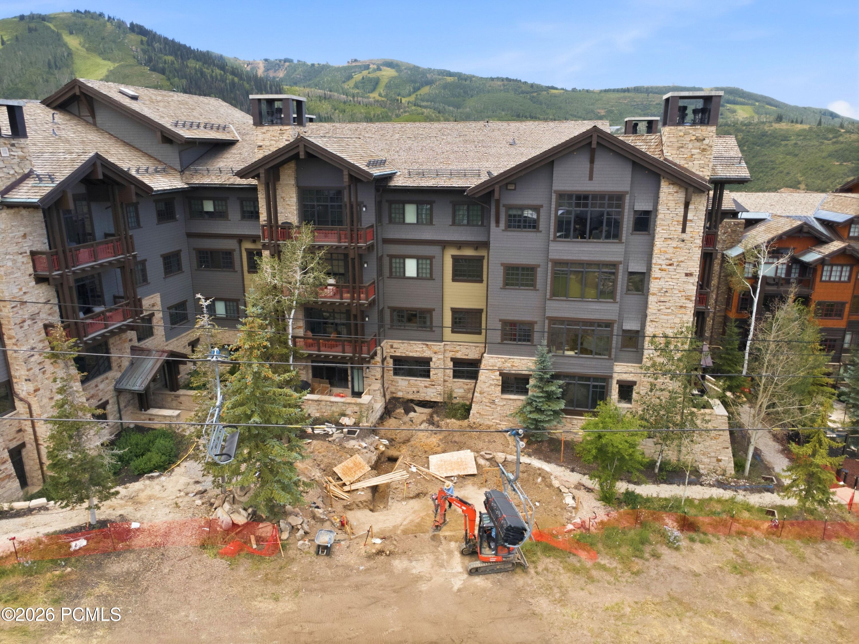 8886 Empire Club Drive 208