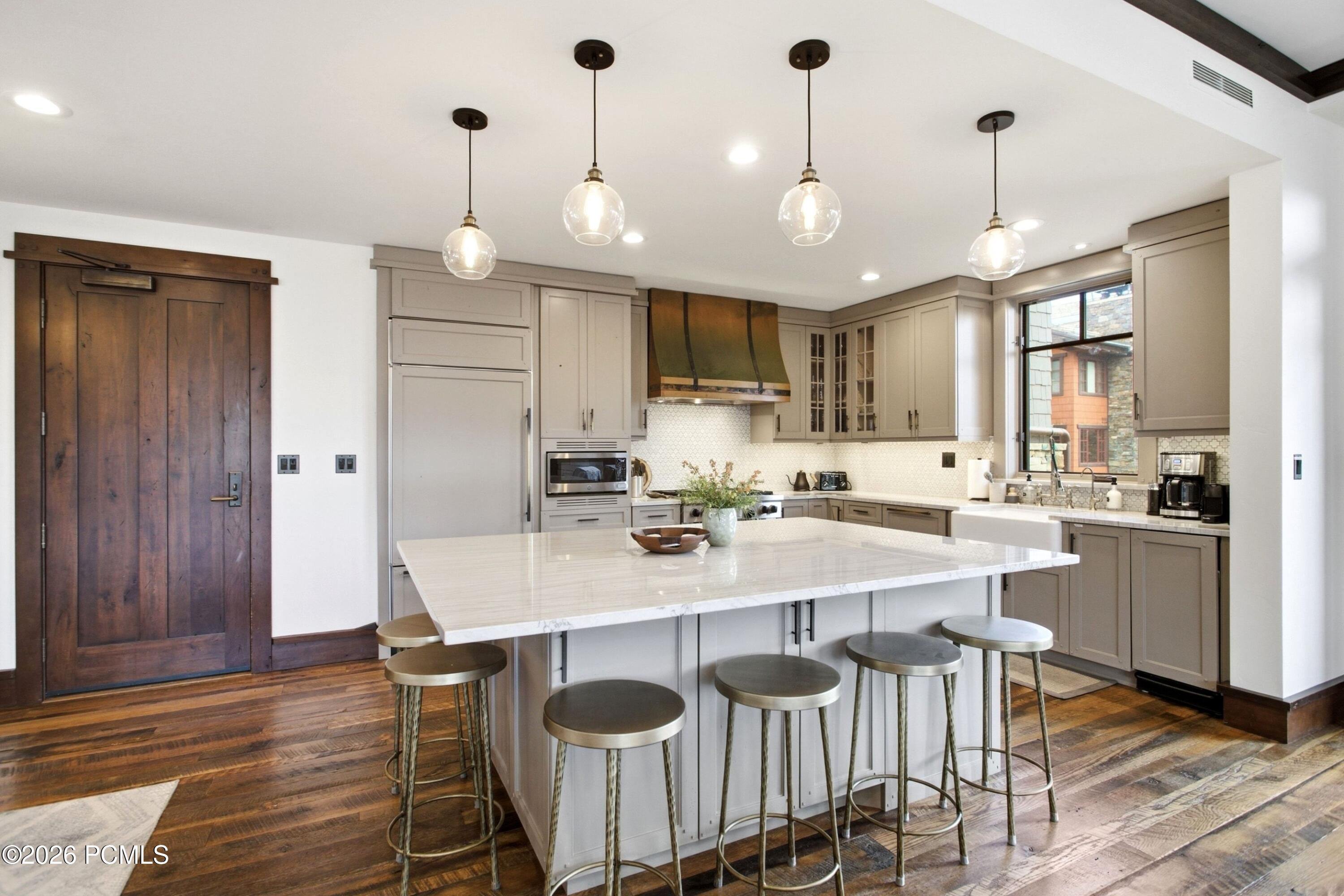 8886 Empire Club Drive 208