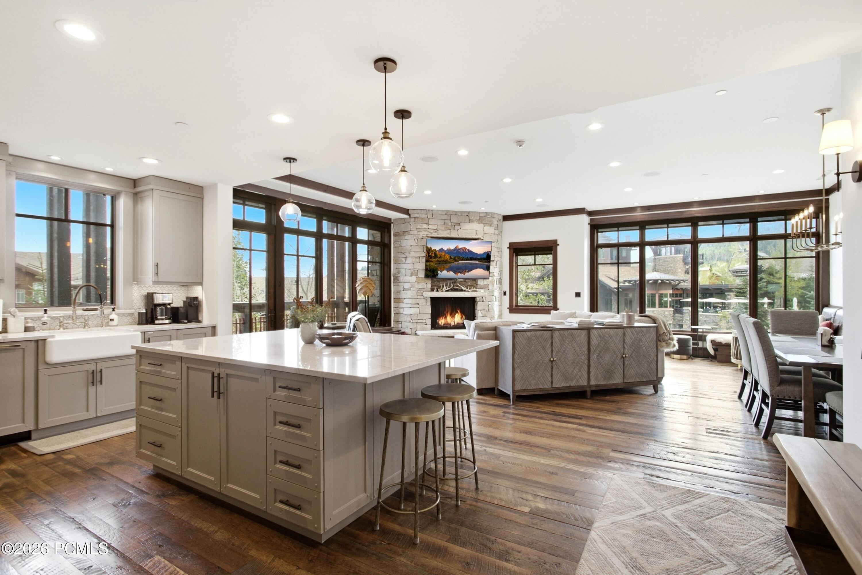 8886 Empire Club Drive 208