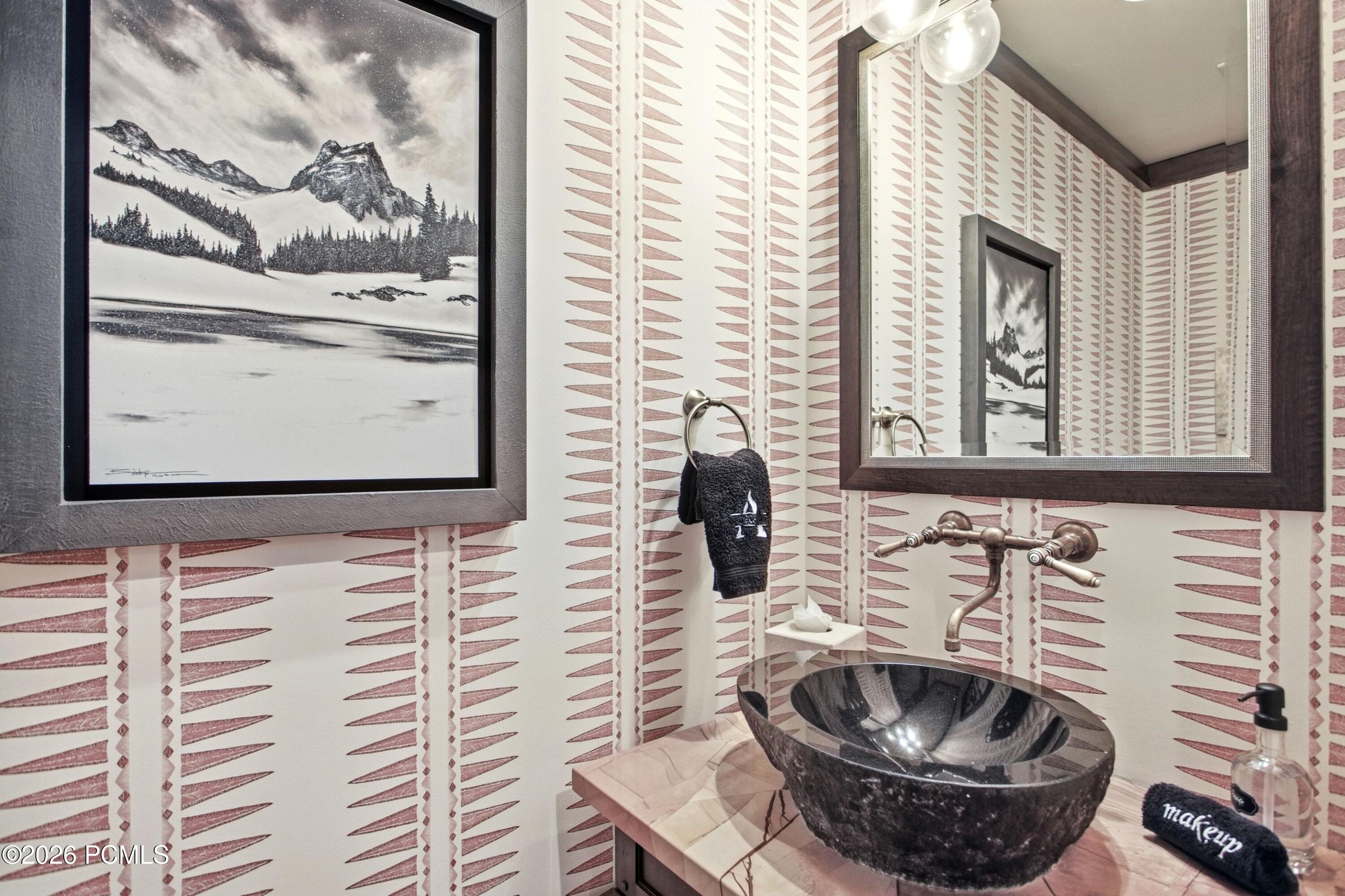 8886 Empire Club Drive 208
