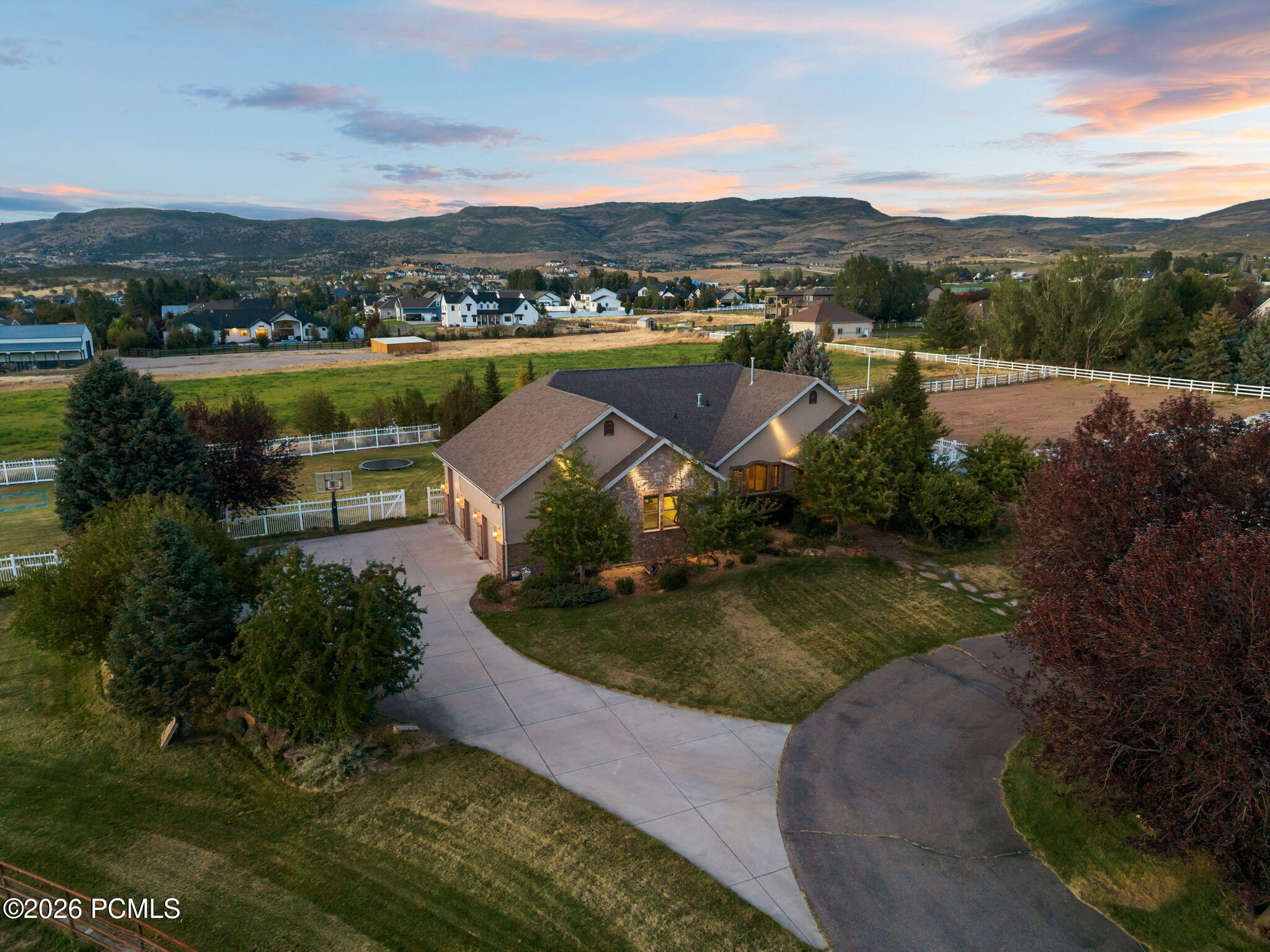 2945 Wild Mare Way