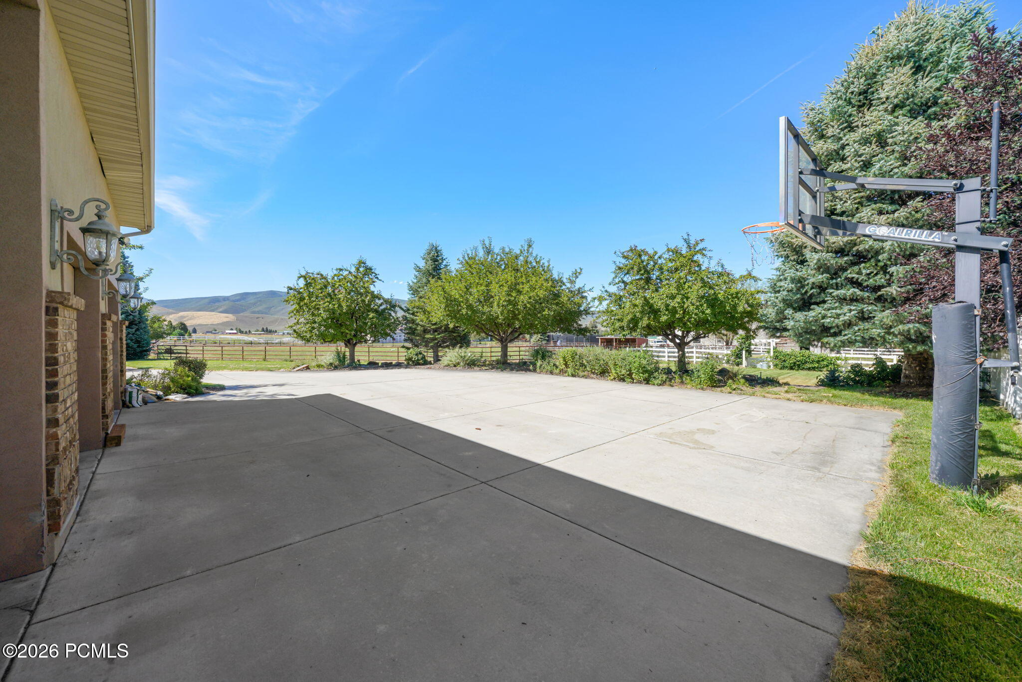 2945 Wild Mare Way