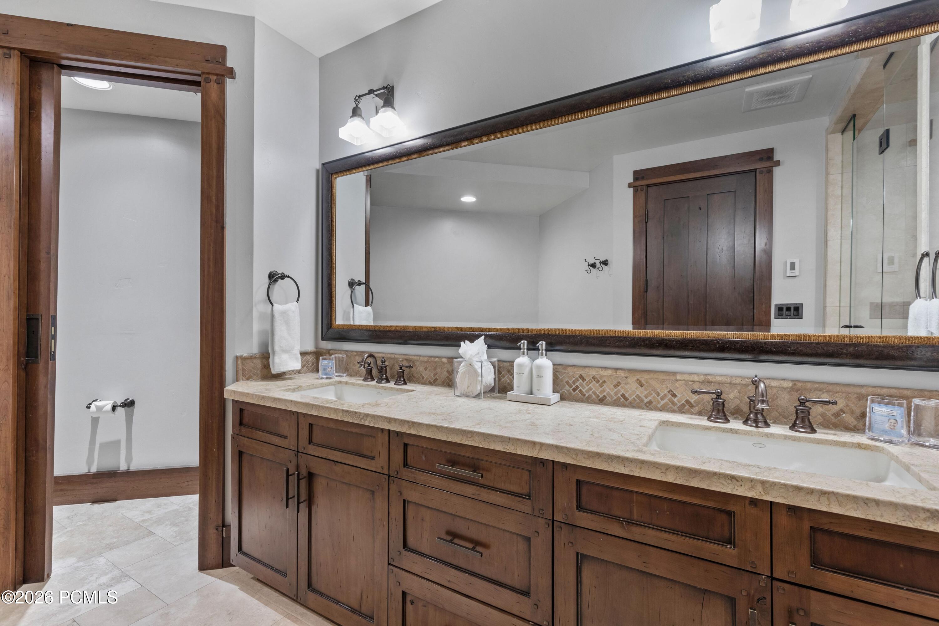 8886 Empire Club Drive 304