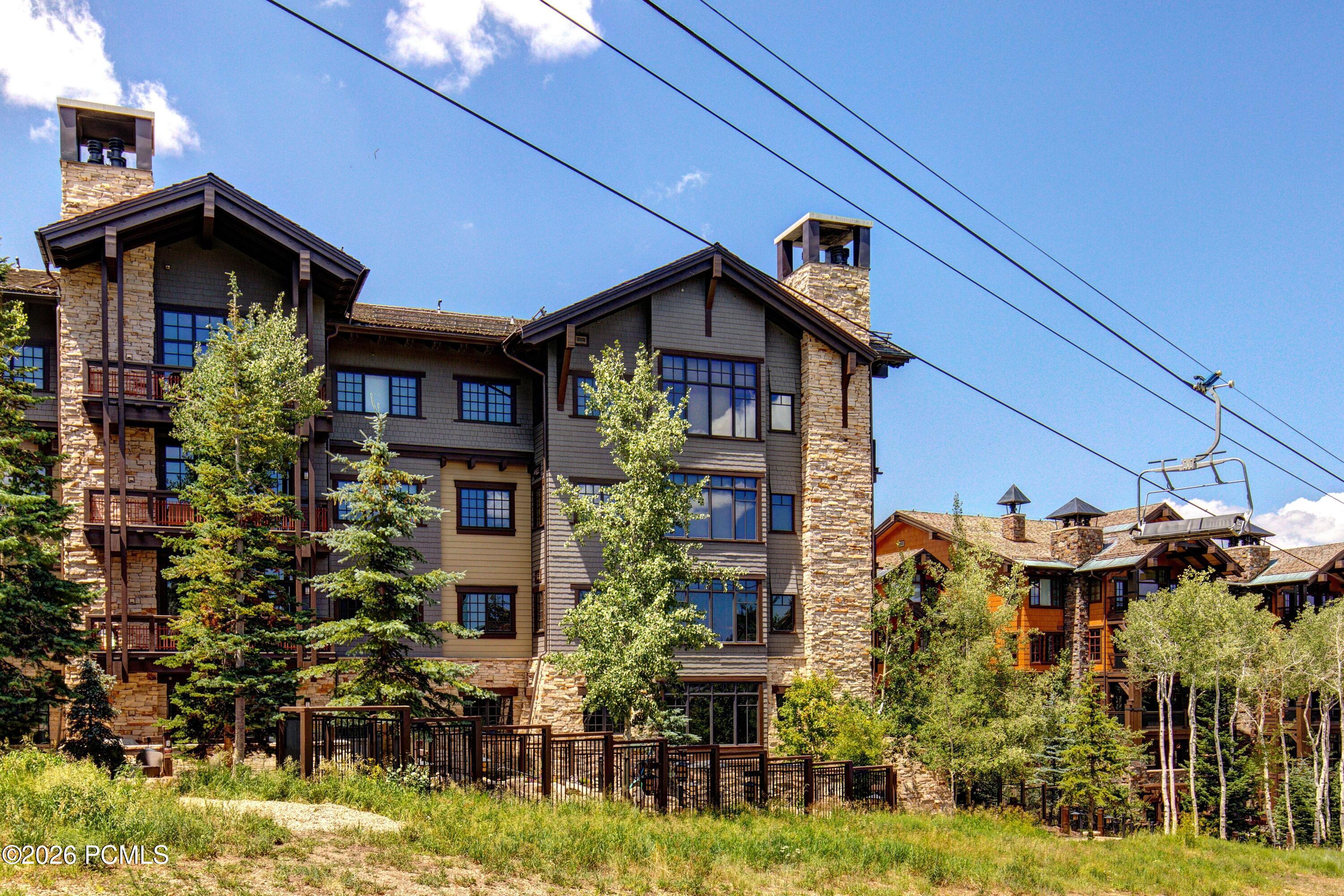 8886 Empire Club Drive 304