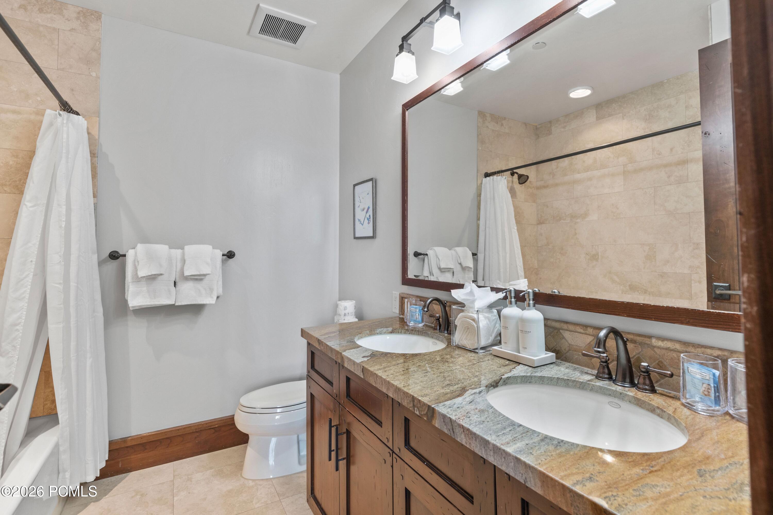 8886 Empire Club Drive 304