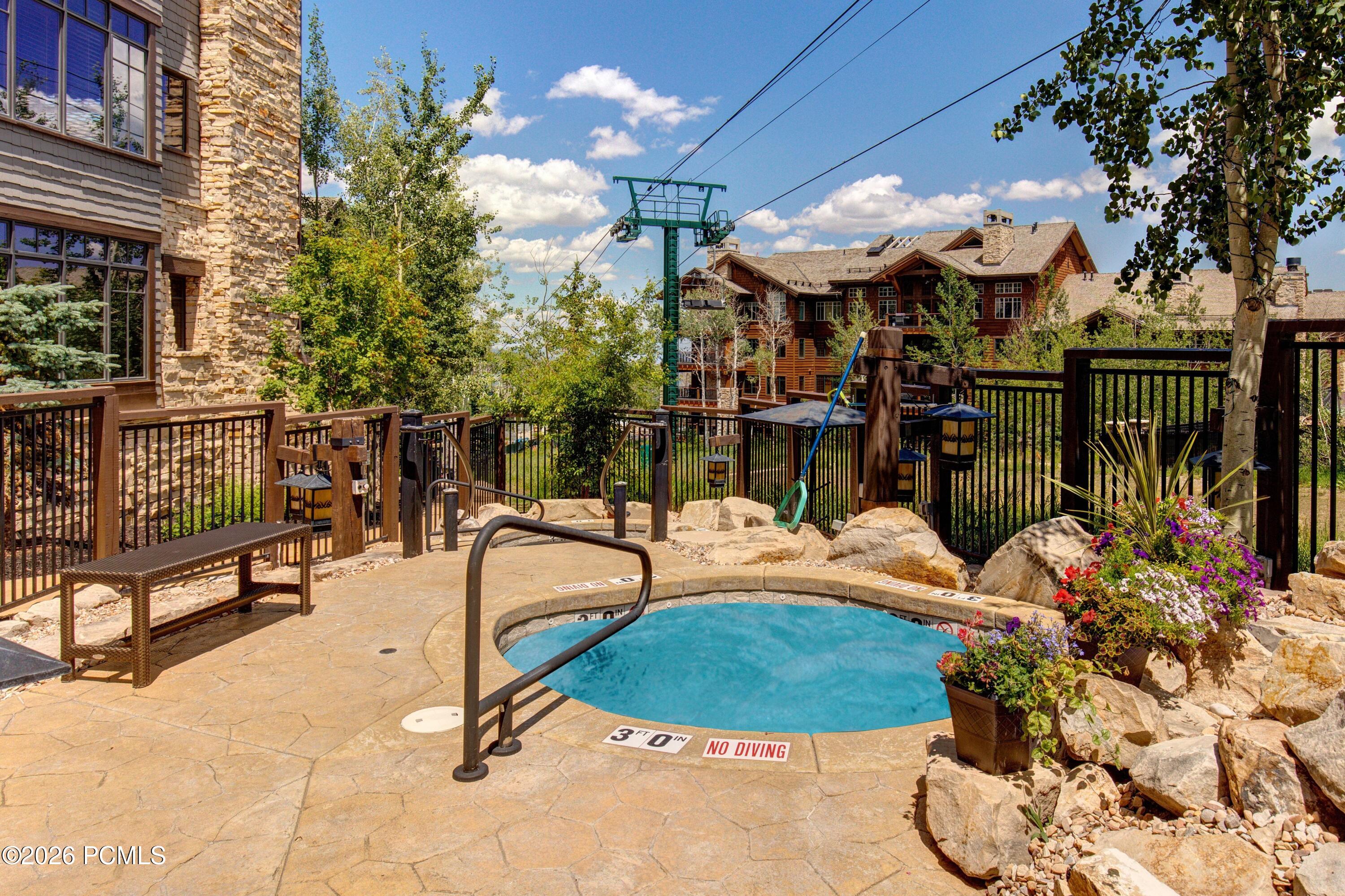 8886 Empire Club Drive 304