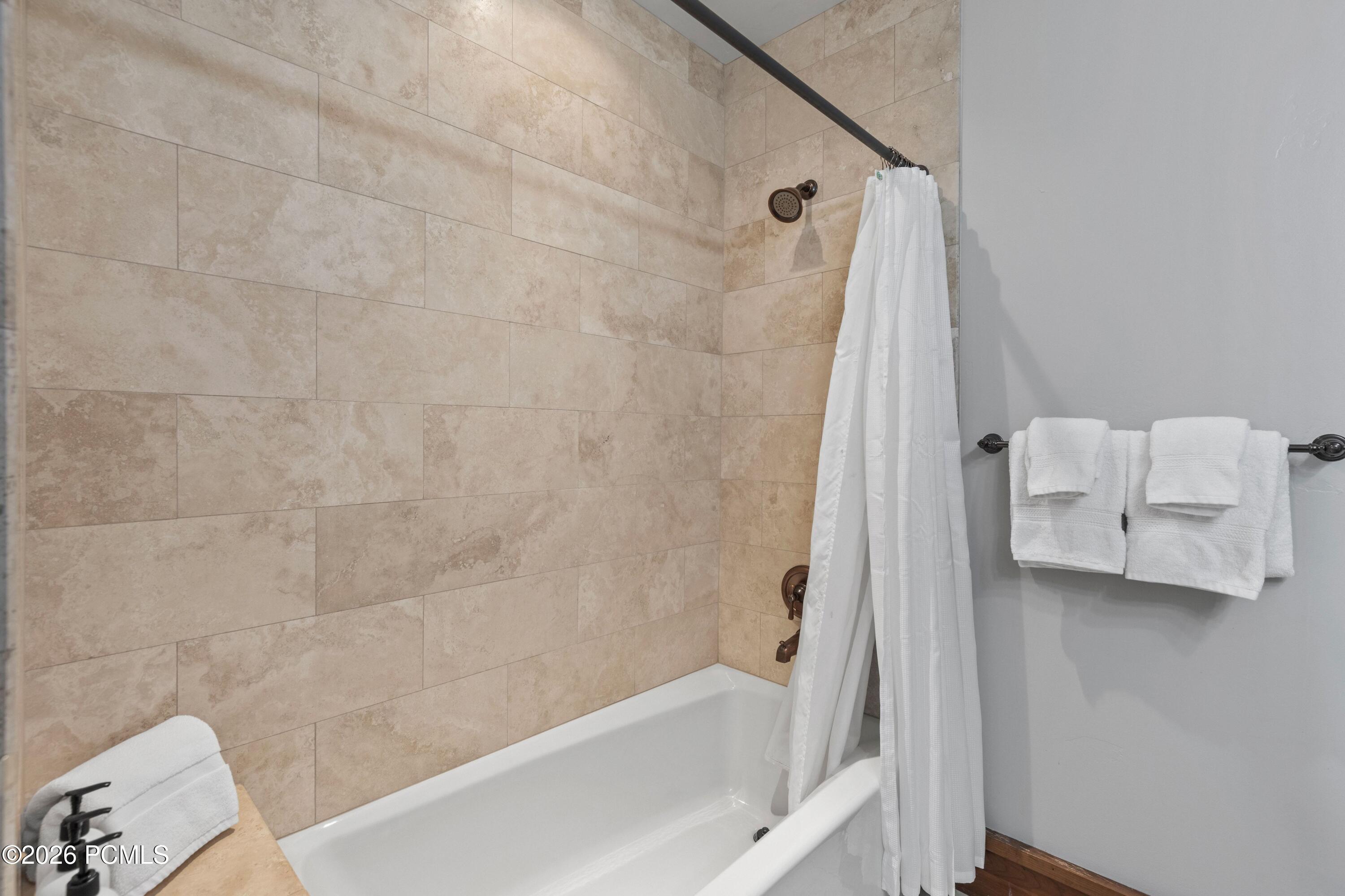 8886 Empire Club Drive 304