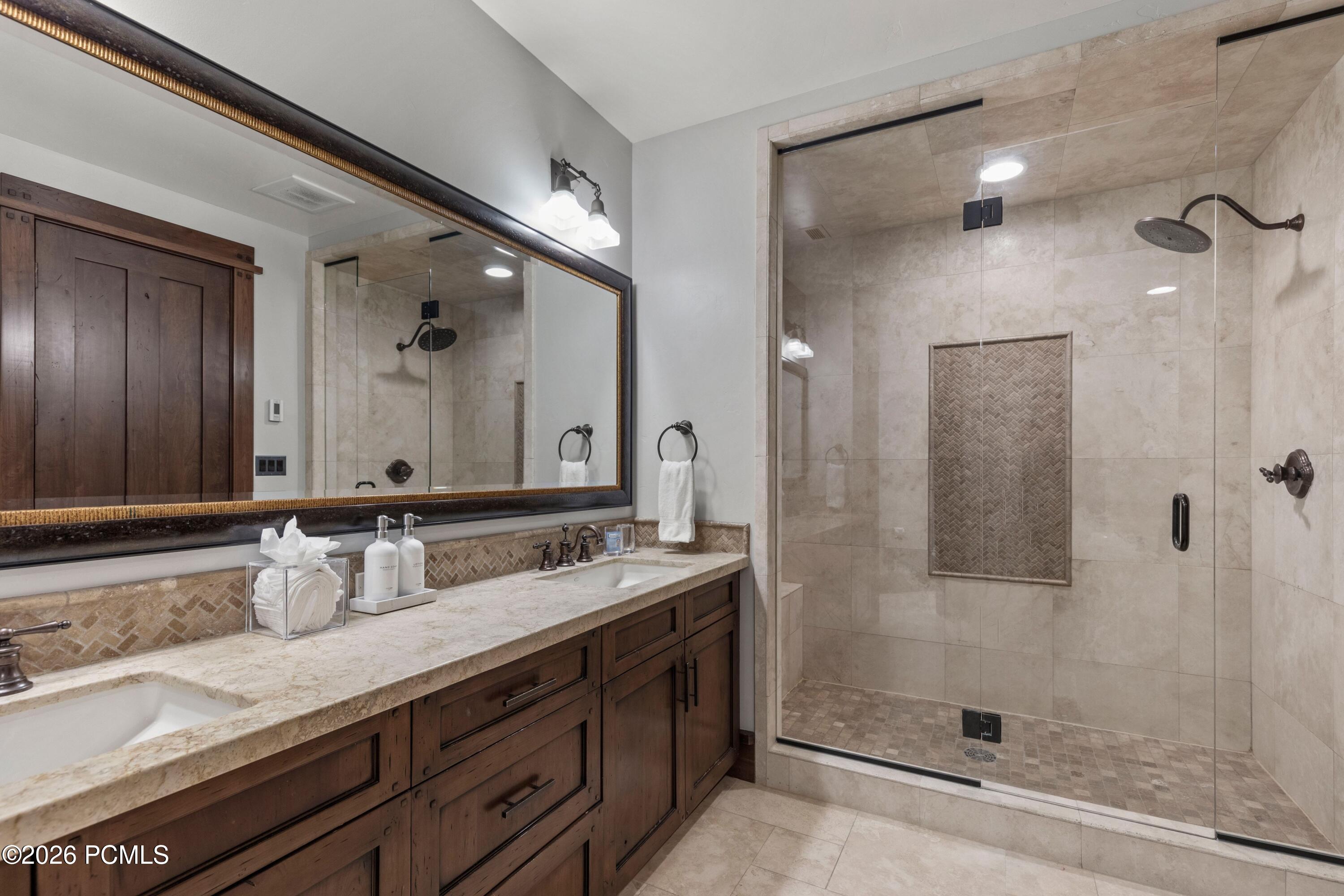 8886 Empire Club Drive 304