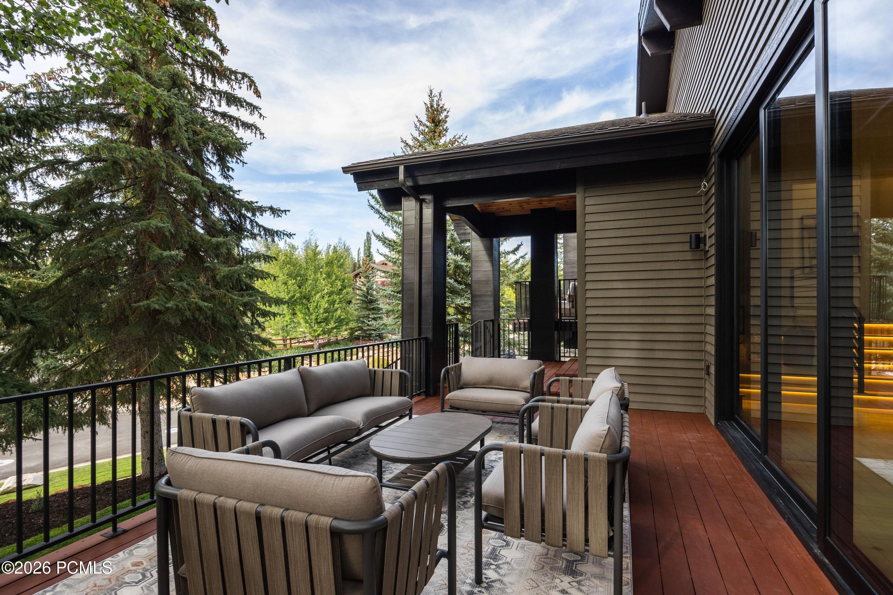 2542 Silver Cloud Drive