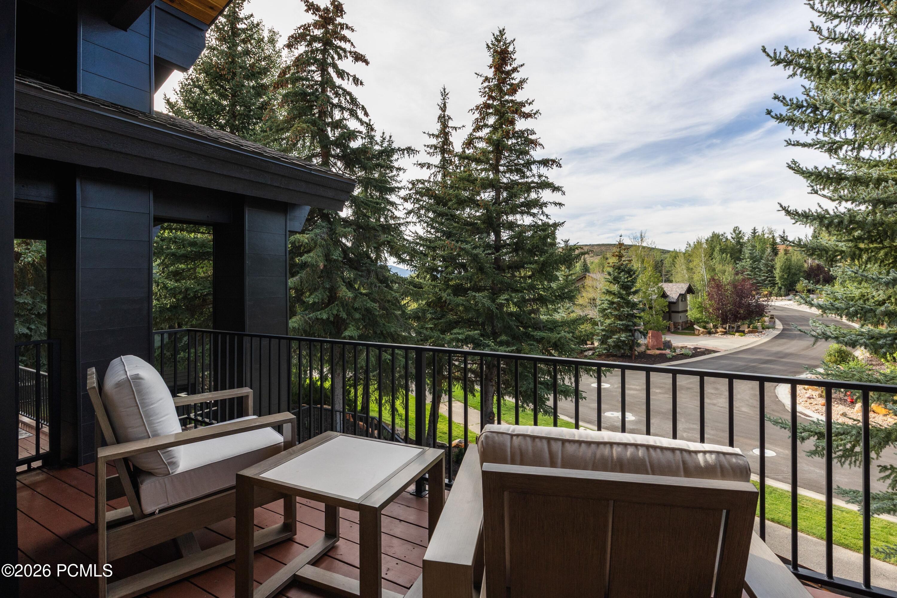 2542 Silver Cloud Drive