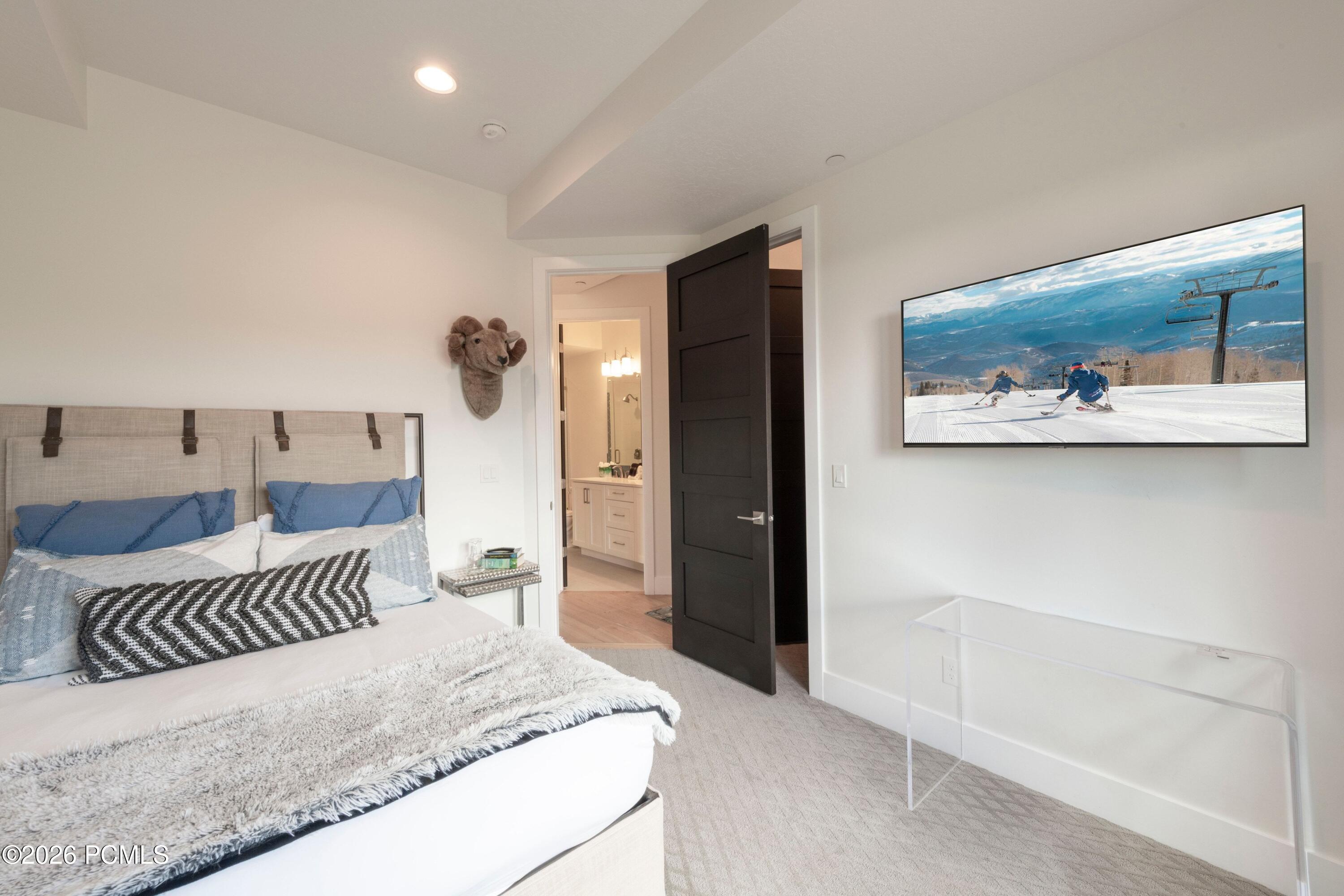 4348 Frost Haven Road 18