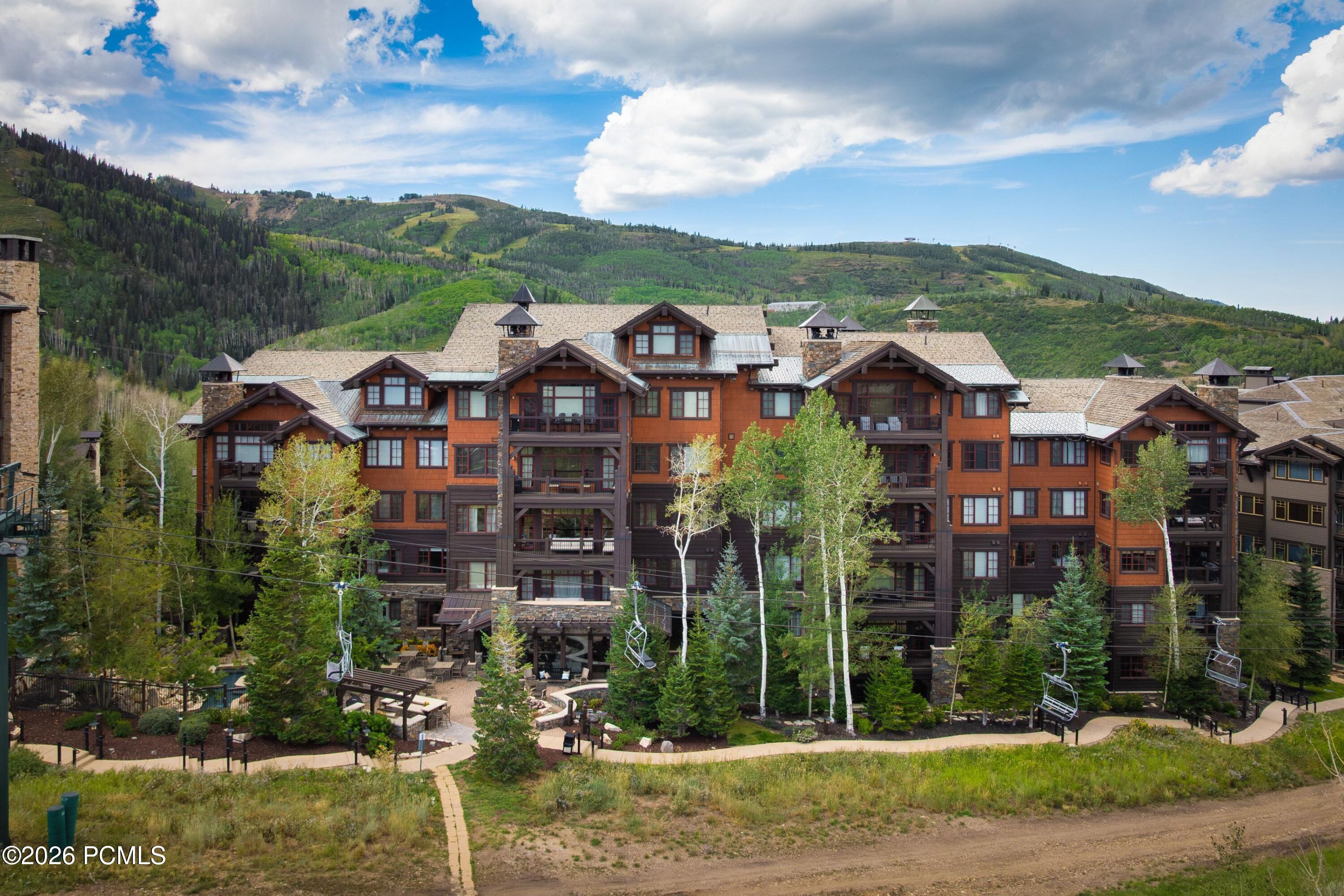 8894 Empire Club Drive 603