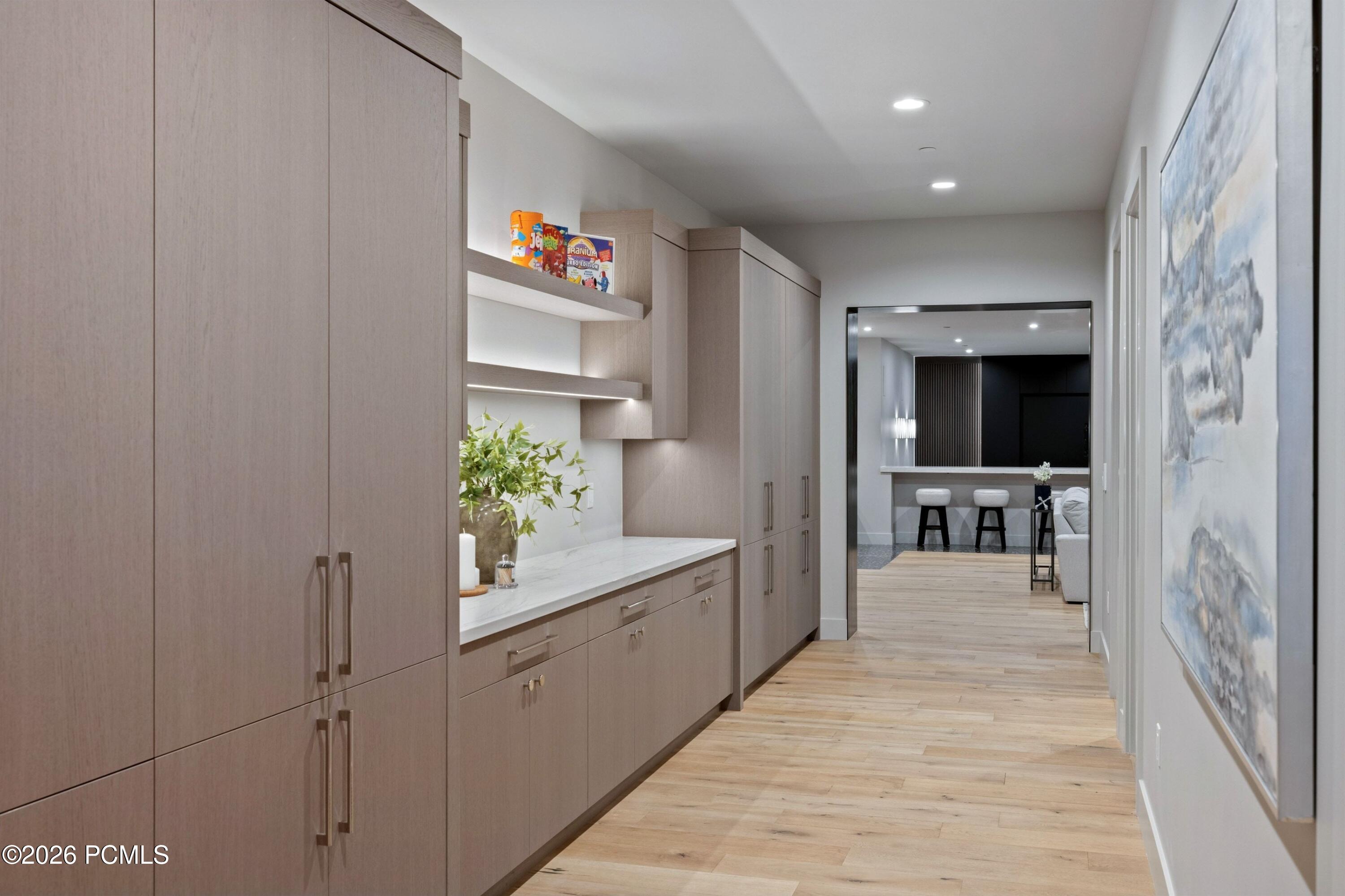 546 N Red Mountain Court