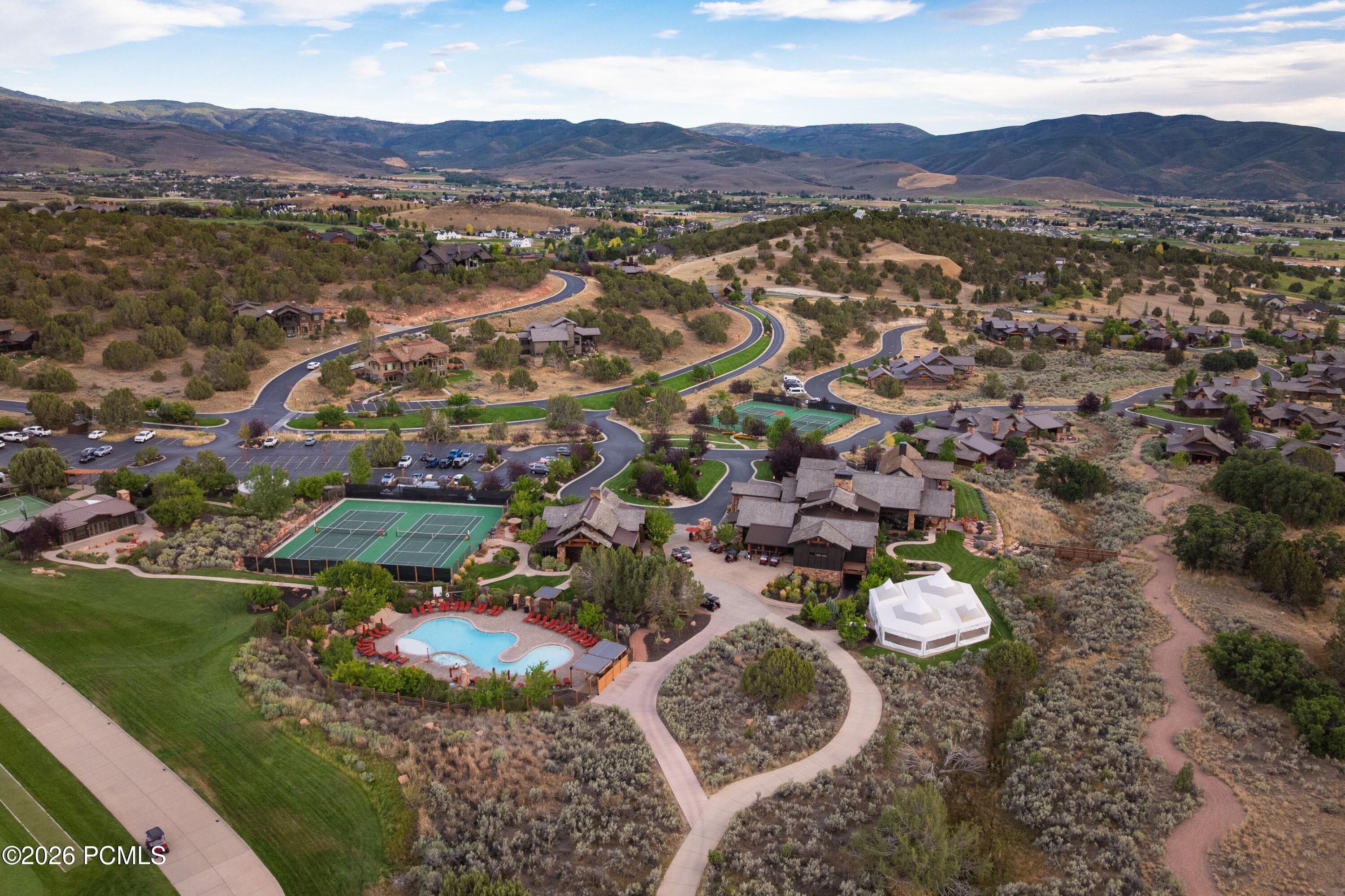 546 N Red Mountain Court