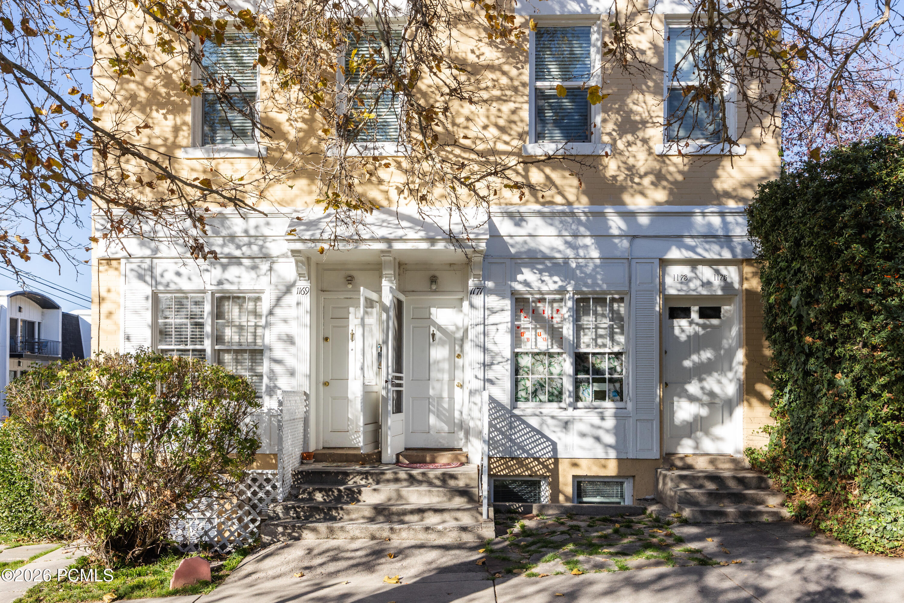 1169 E 200 South