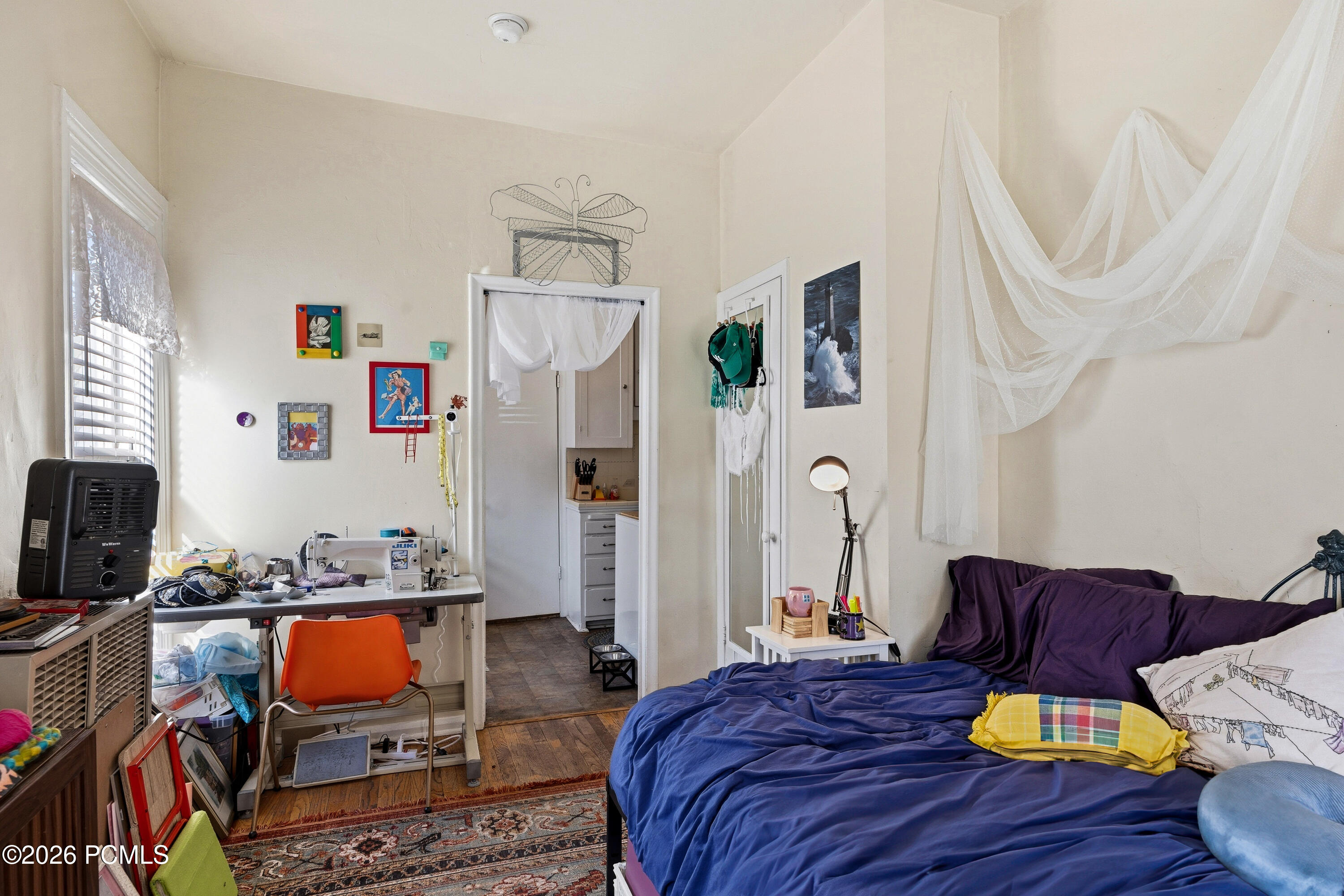 1169 E 200 South