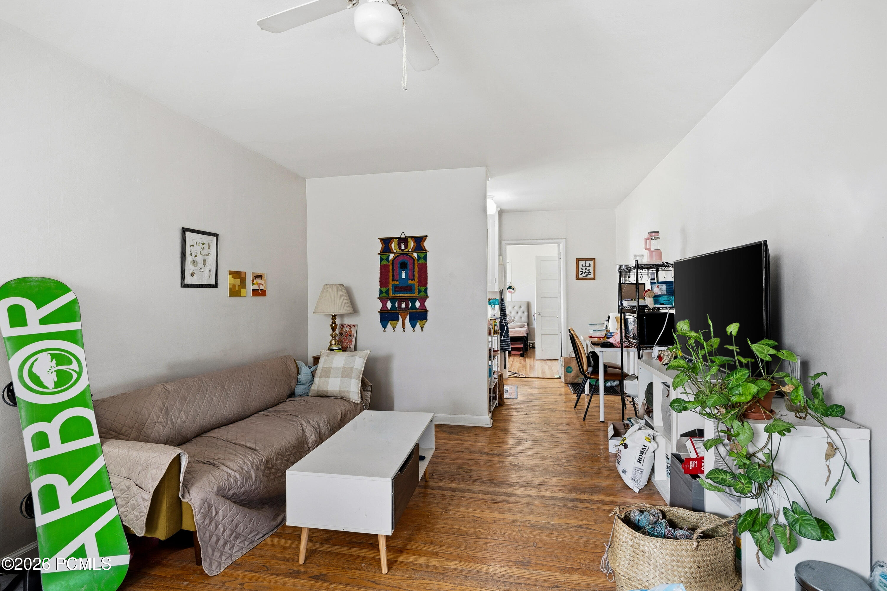 1169 E 200 South