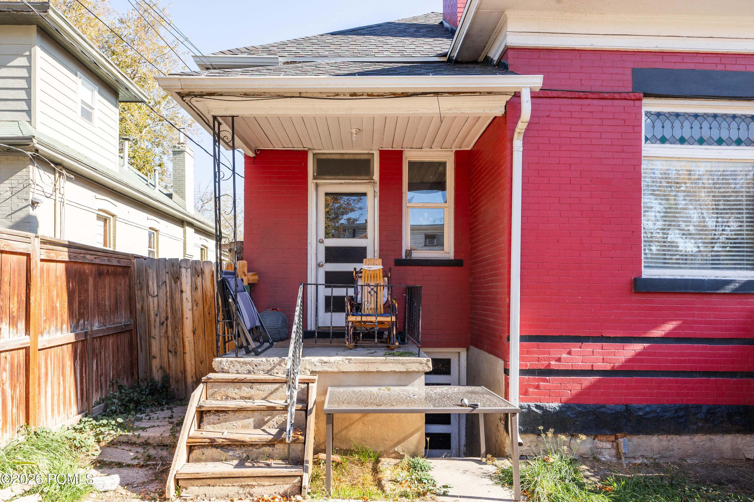 538 S 800 East