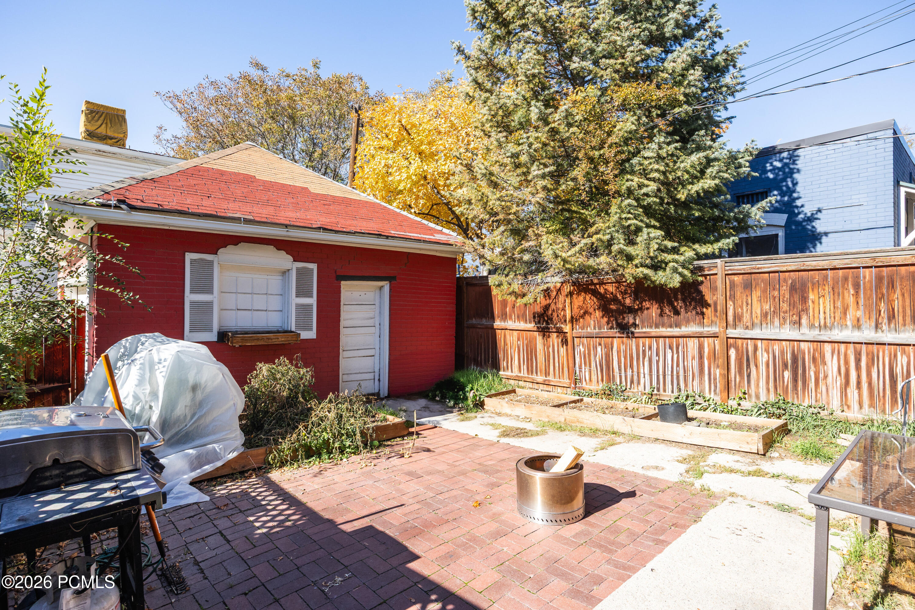 538 S 800 East