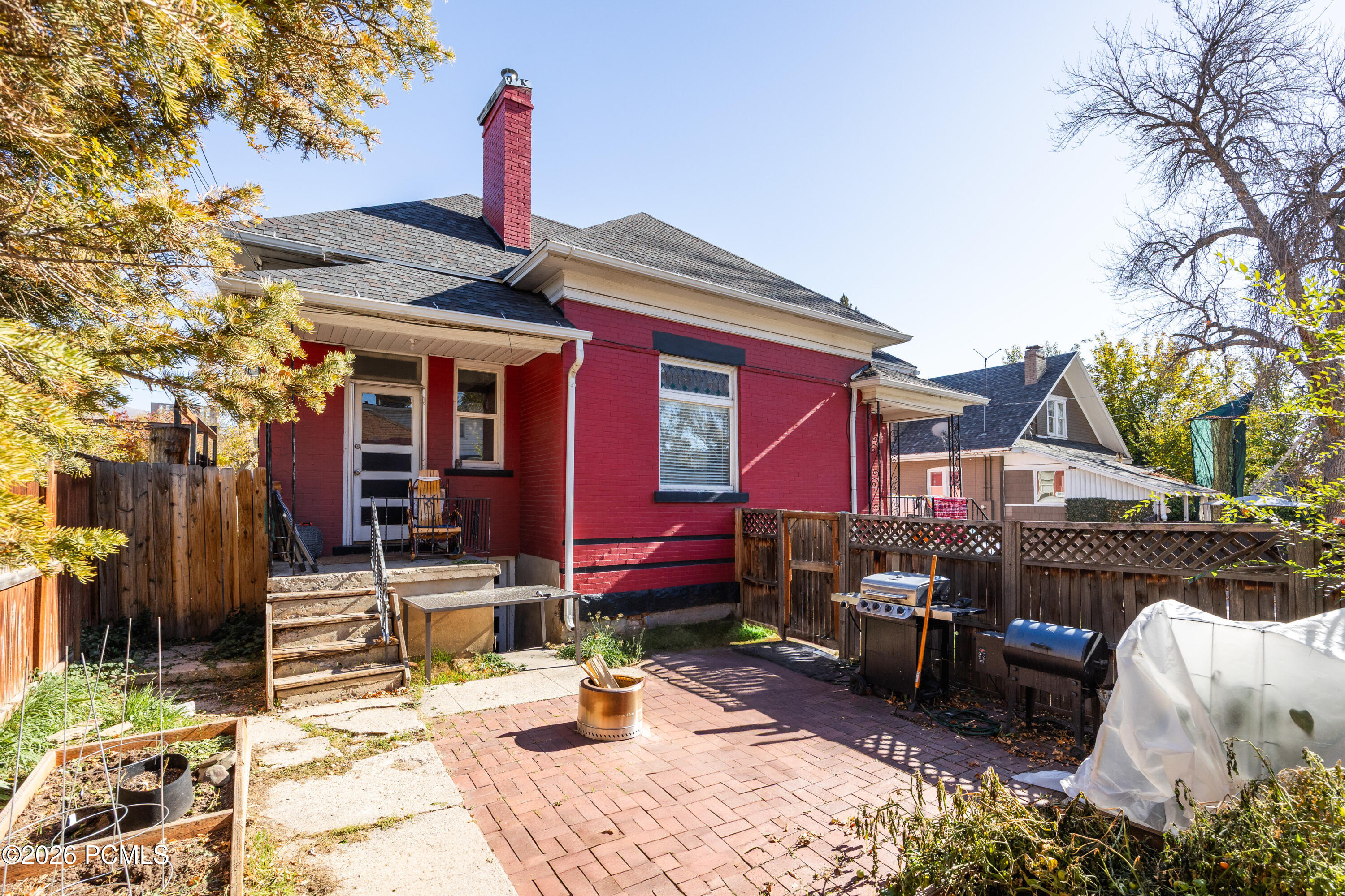 538 S 800 East