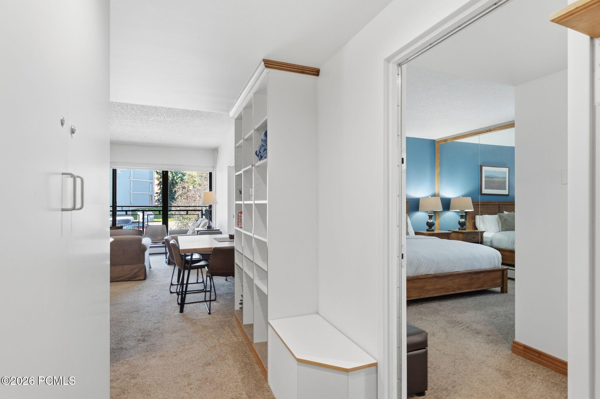 1482 Empire Avenue 307