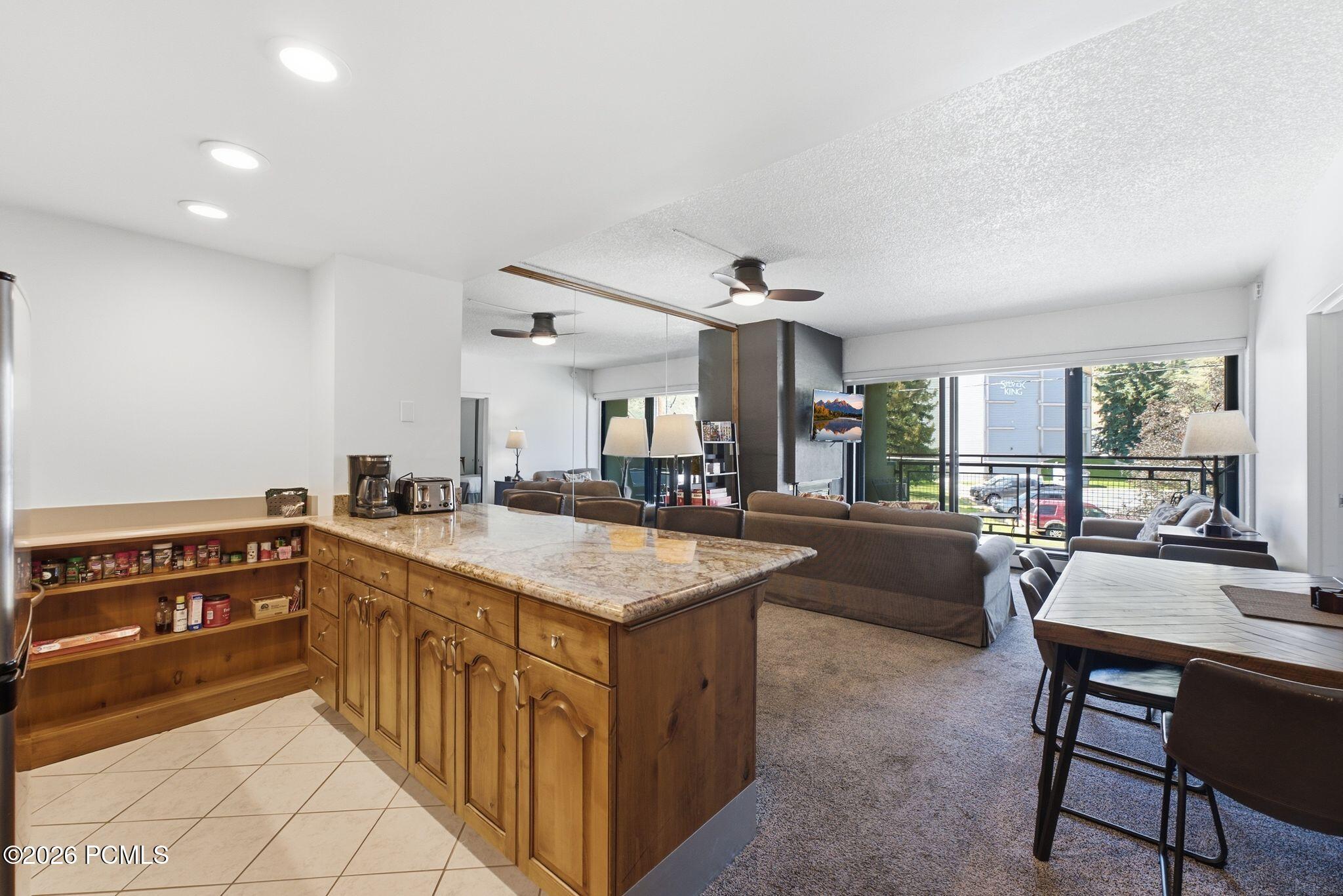 1482 Empire Avenue 307